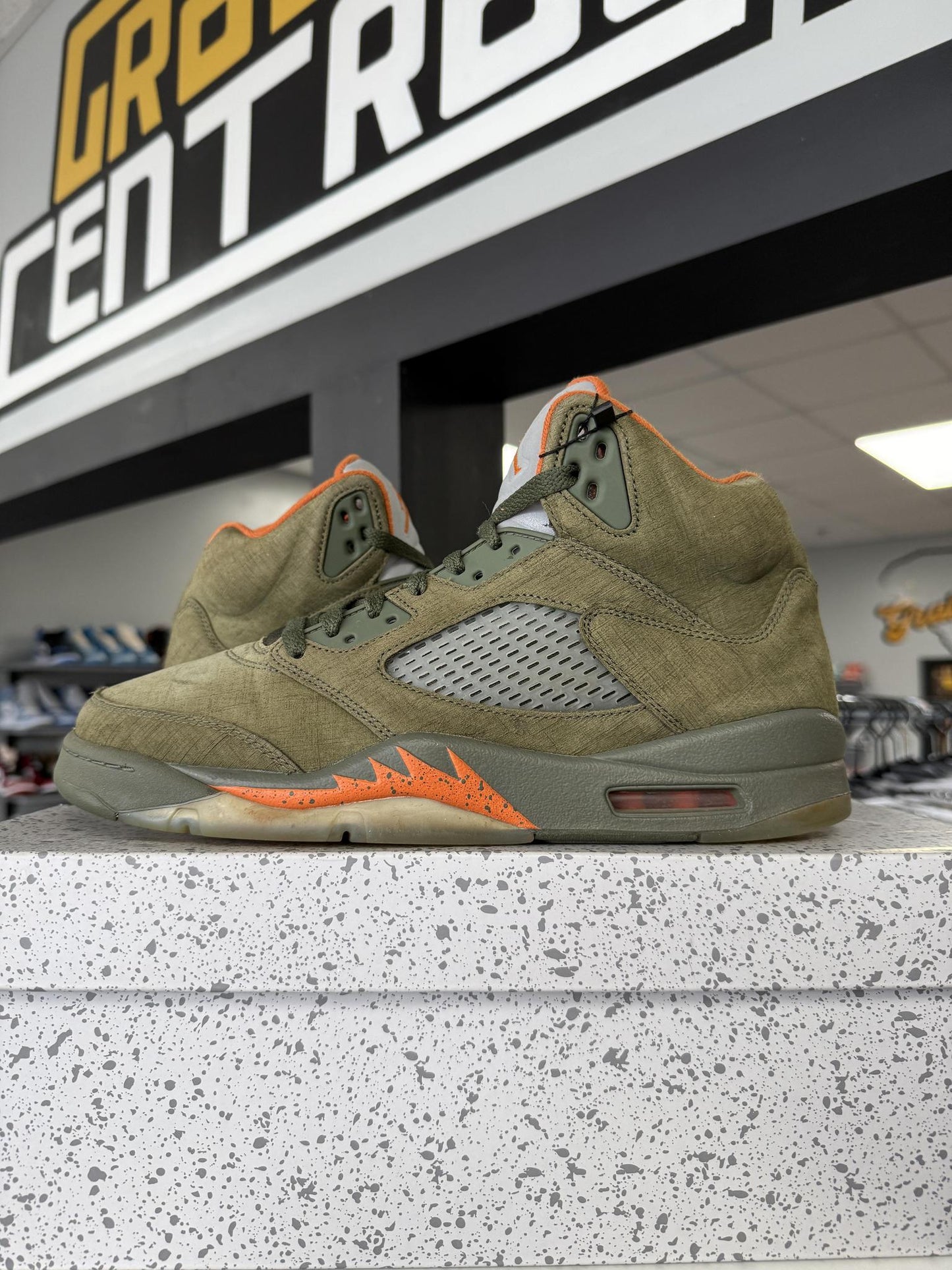 Jordan 5 "Olive" Used Size 11