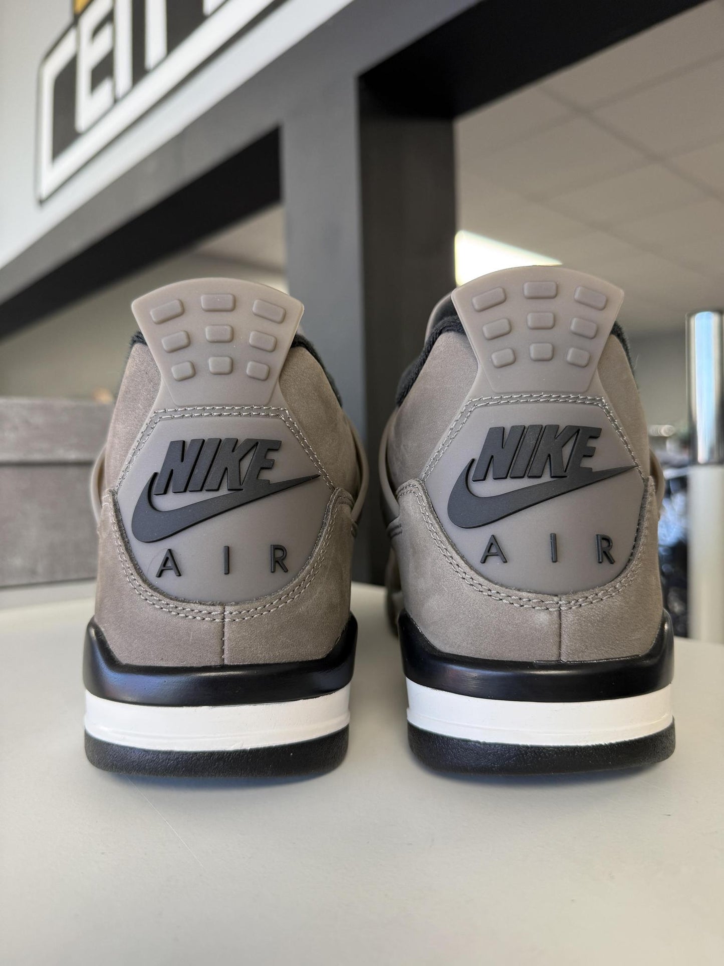 Jordan 4 "Cave Stone" Used Size 10
