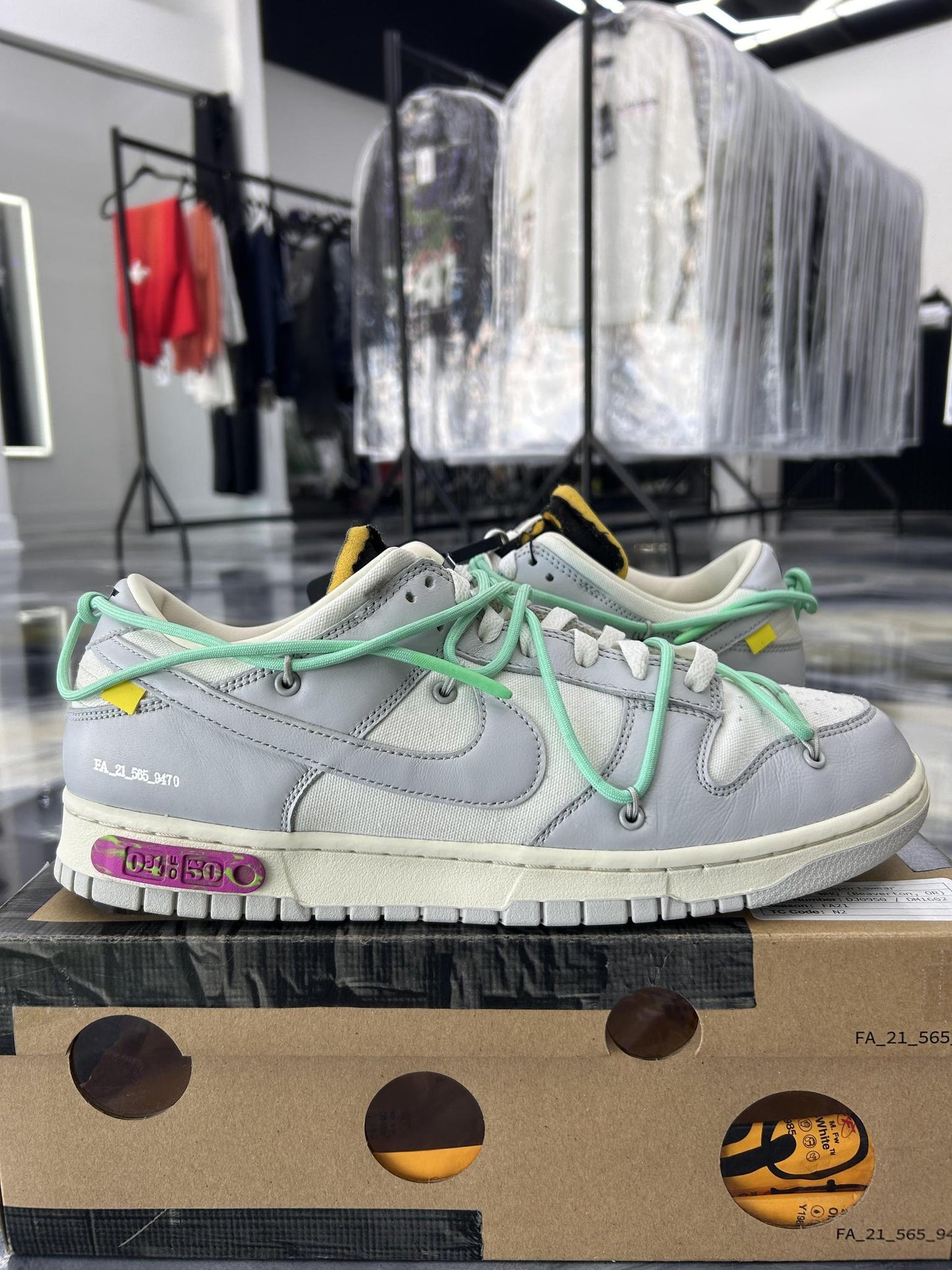 Nike Dunk Low Off White "Lot 4" Used Size 12