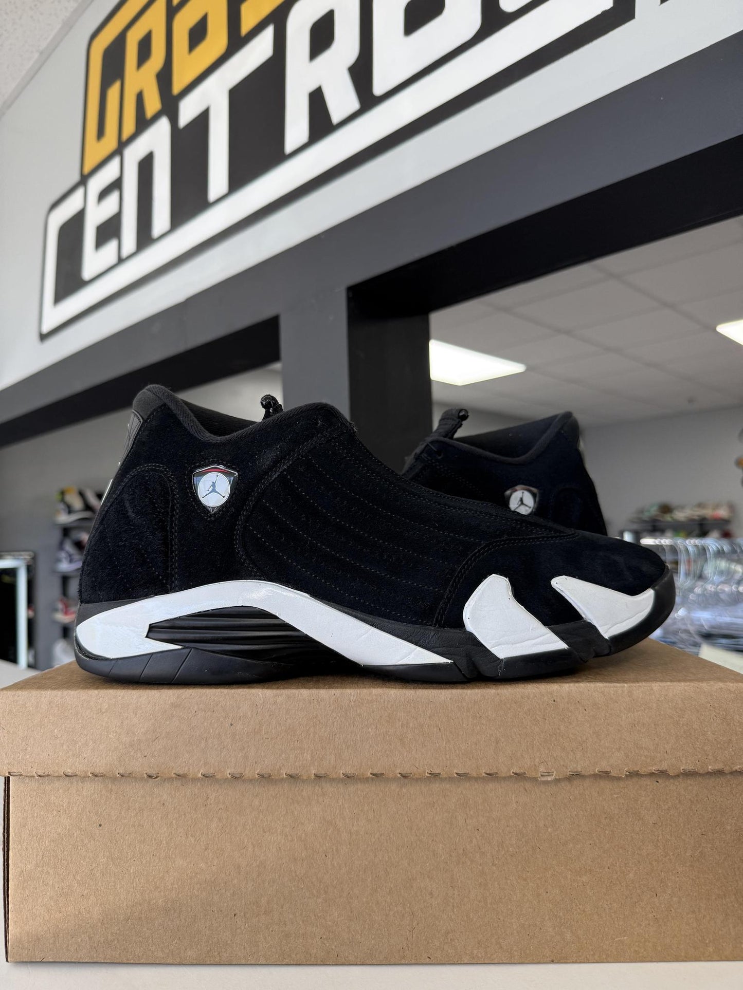 Jordan 14 "Black White" Used Size 13