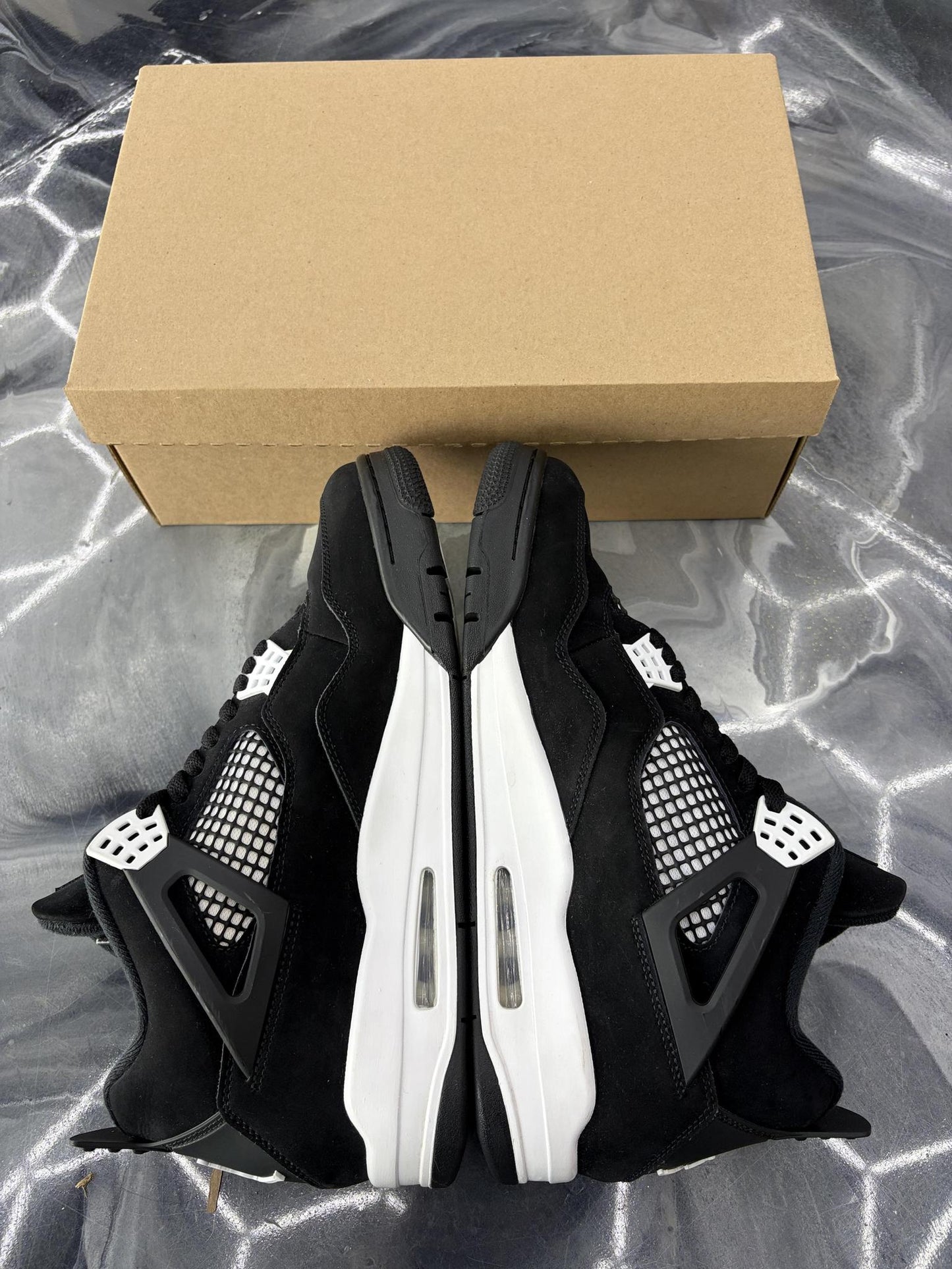 Jordan 4 "White Thunder" Used Size 12
