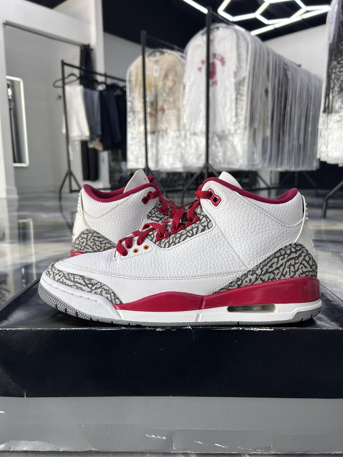 Jordan 3 "Cardinal" Used Size 10.5