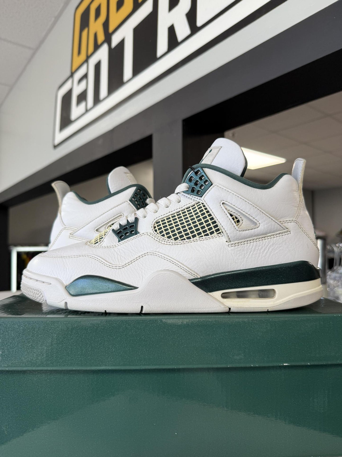 Jordan 4 "Oxidized Green" Used Size 11