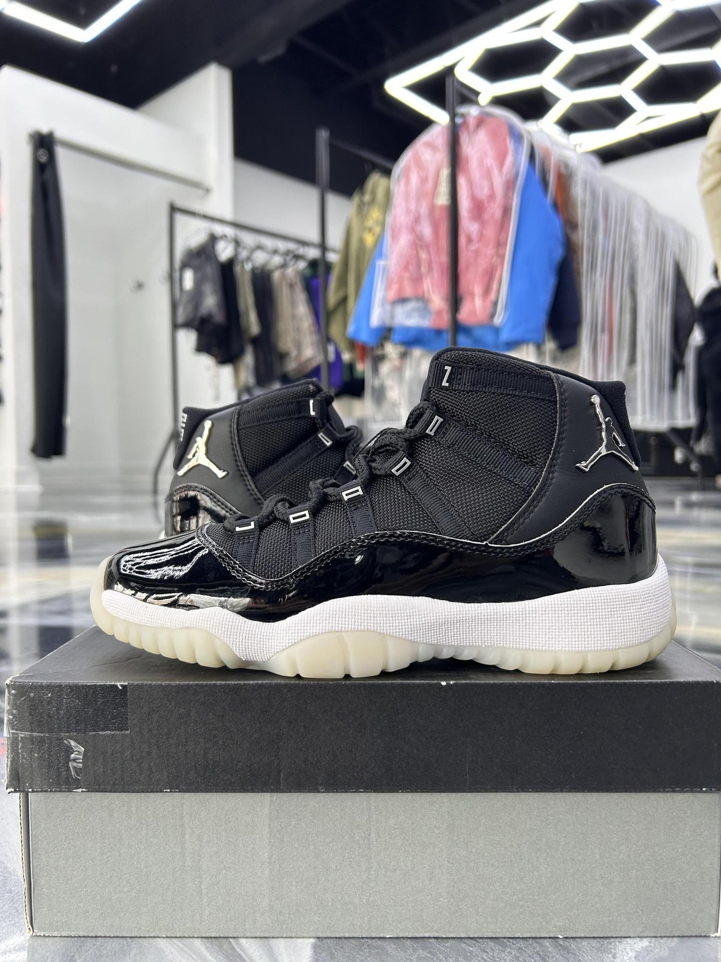Jordan 11 "Jubilee" Used Size 4.5Y/6W