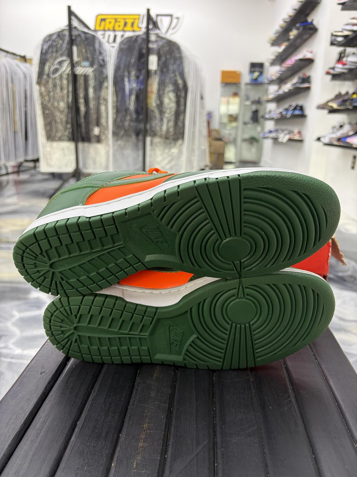 Nike Dunk Low "Miami Hurricanes" Used Size 8.5