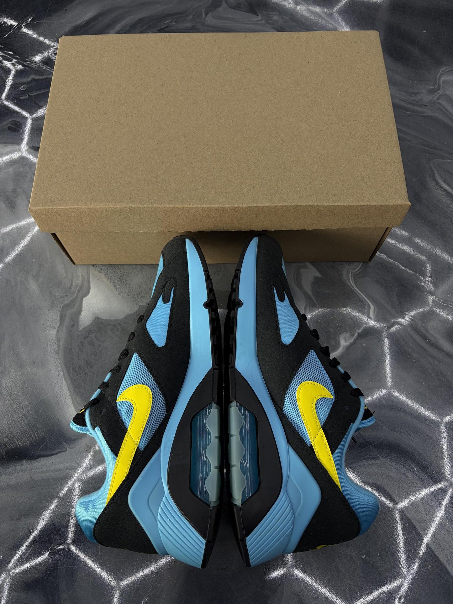 Nike Air Max 180 "Baltic Blue" Used Size 10