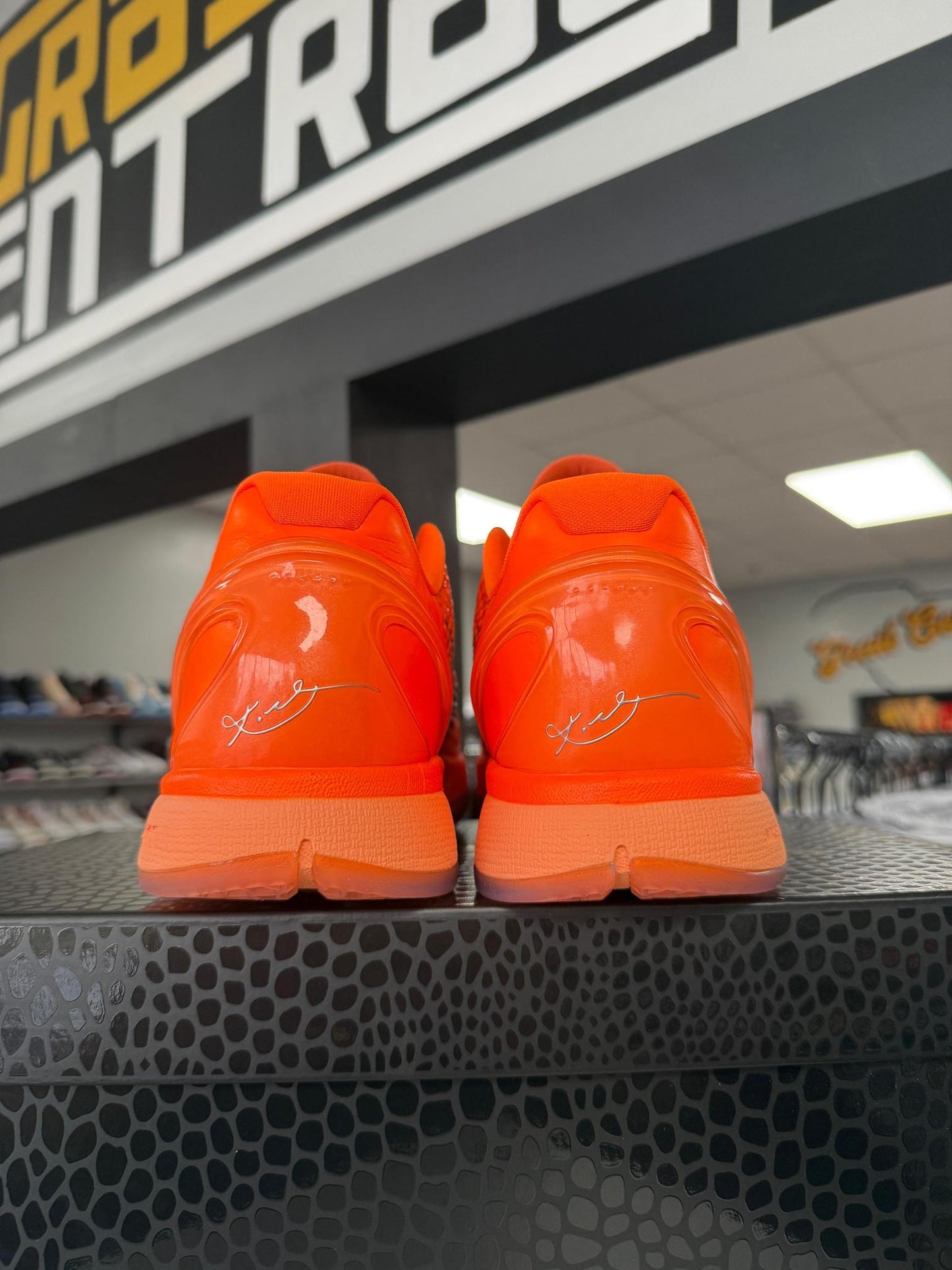Kobe 6 "Total Orange" Used Size 14