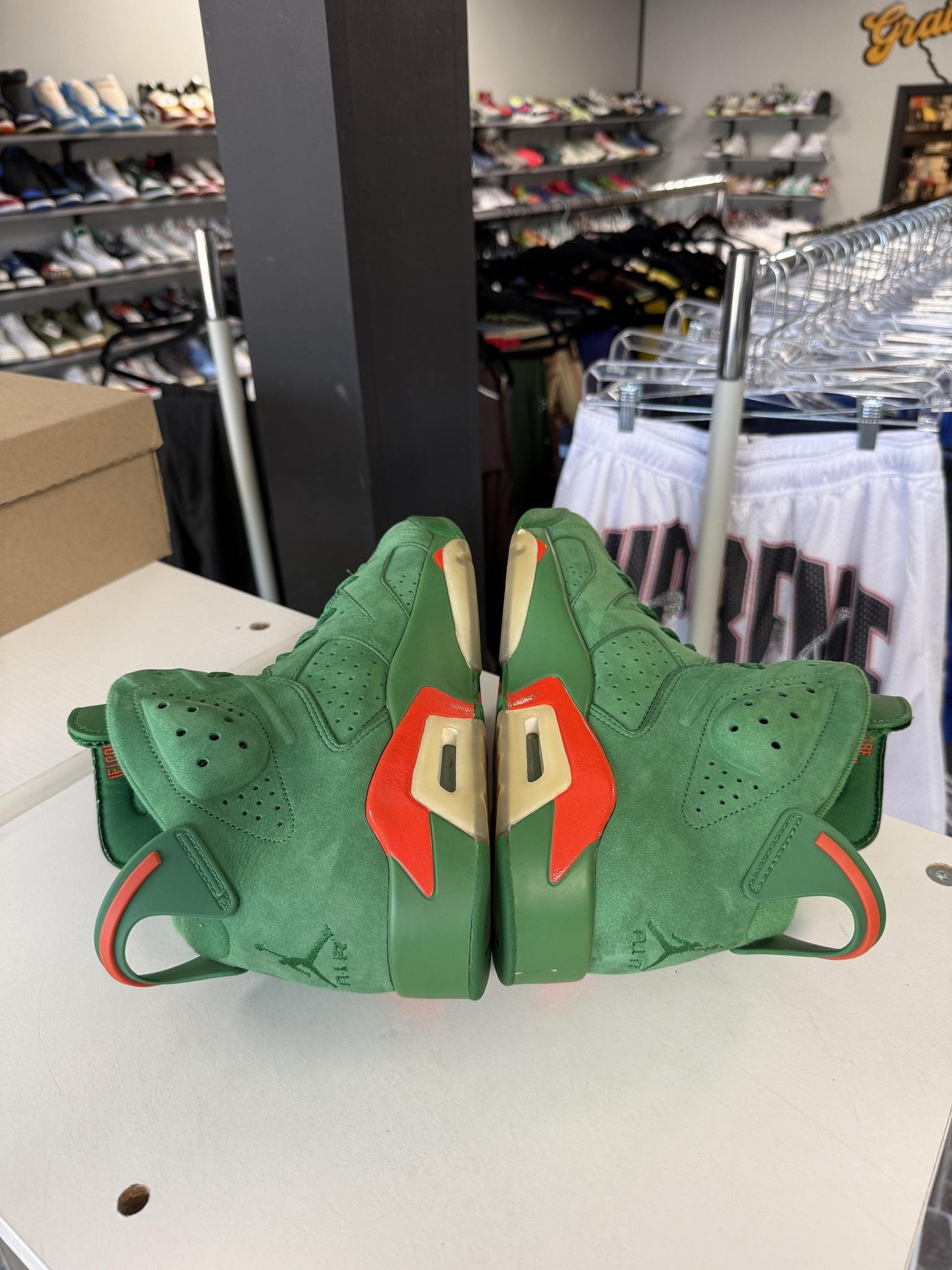 Jordan 6 "Green Gatorade" Used Size 9.5