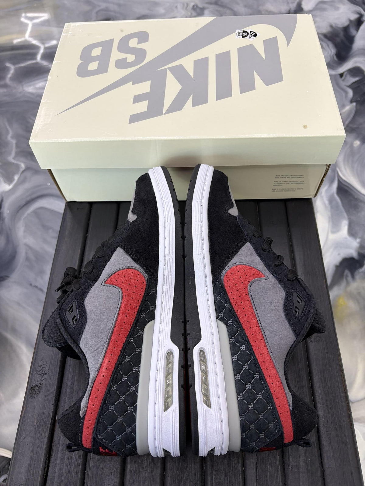 Nike Paul Rodriguez Zoom Low "Bred" Used Size 9.5
