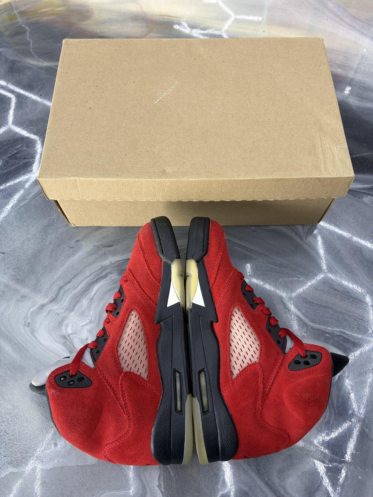 Jordan 5 "Raging Bull" Used Size 6Y/7.5W