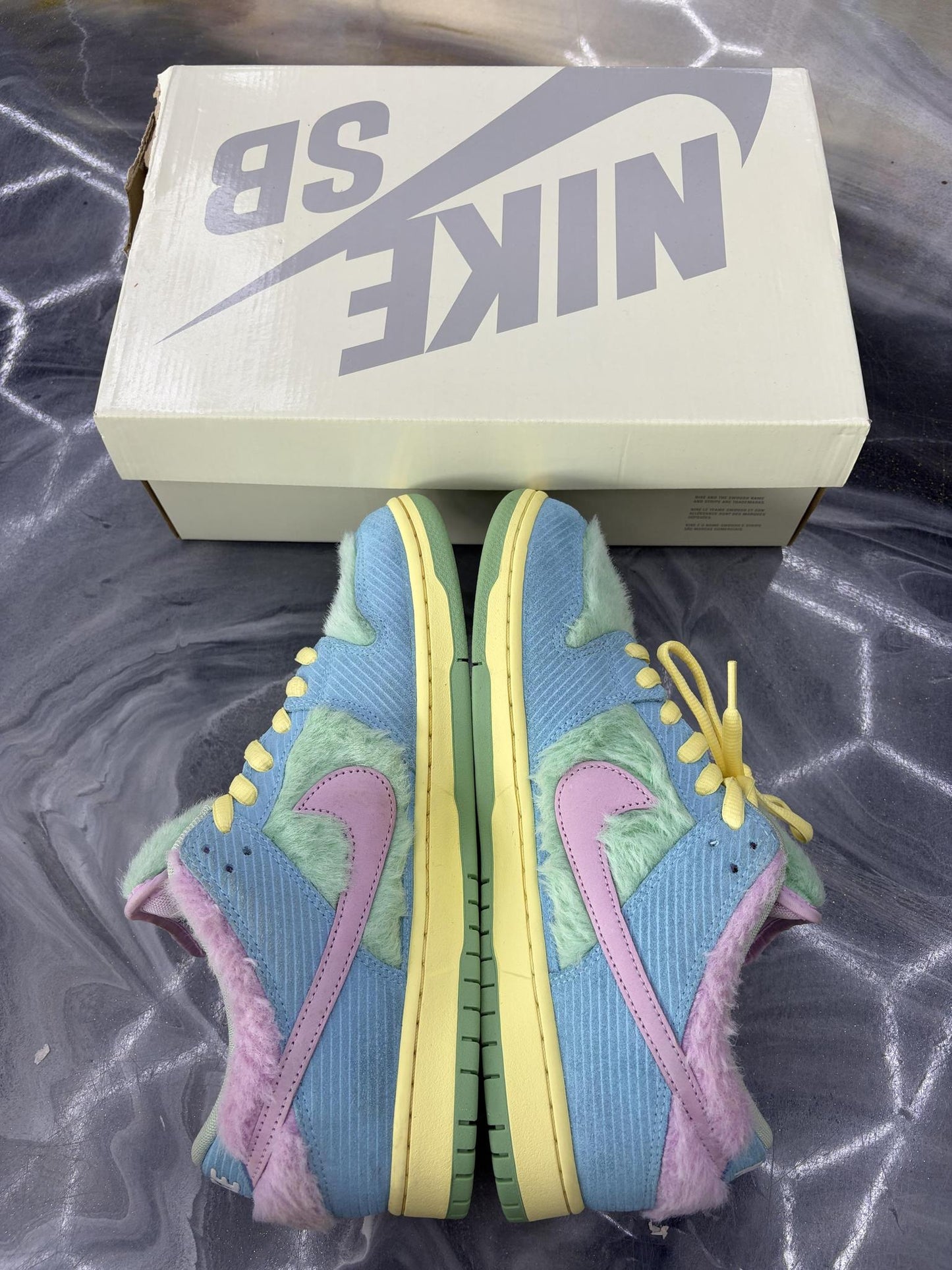 Nike Dunk Low SB x Verdy Used Size 10.5