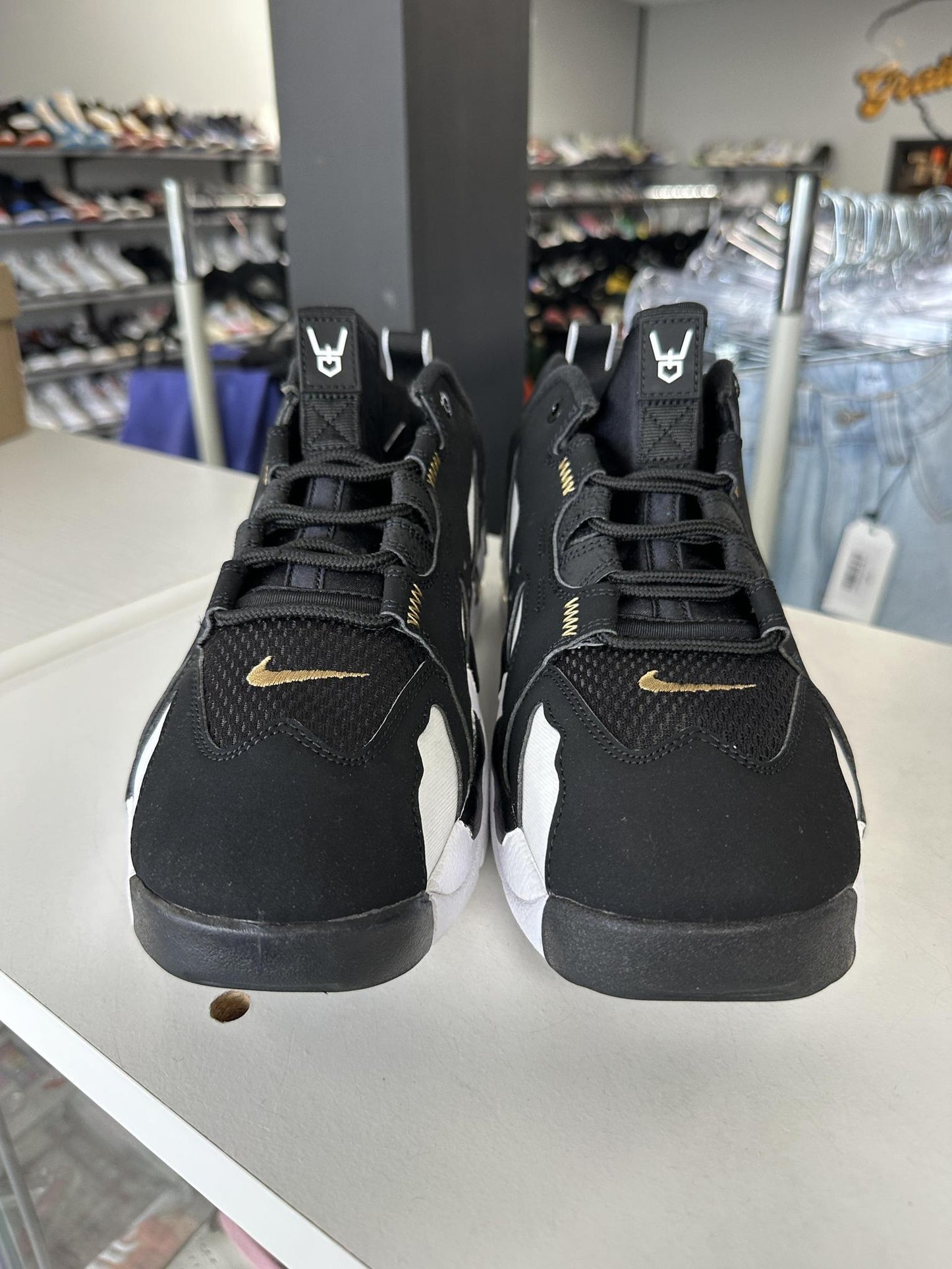 Nike DT Max Low "White Black"