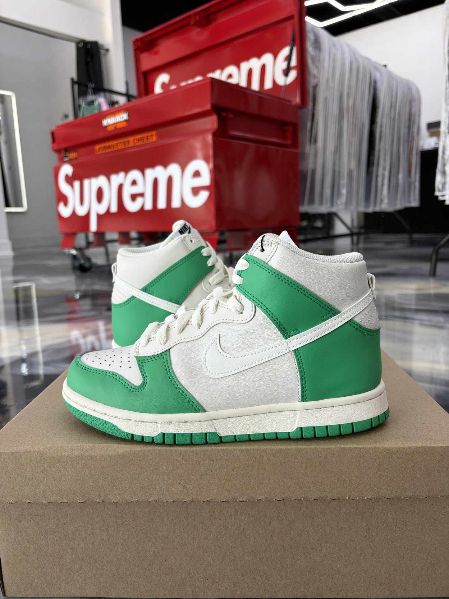 Nike Dunk High "Phantom Stadium Green" Used Size 5.5Y/7W