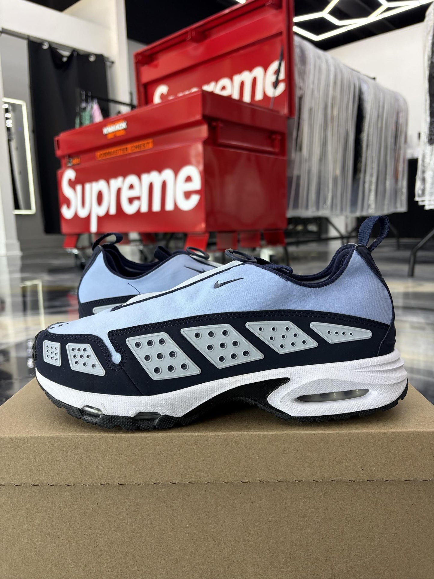 Nike Air Max "Sunder Blue Ice" Used Size 9.5