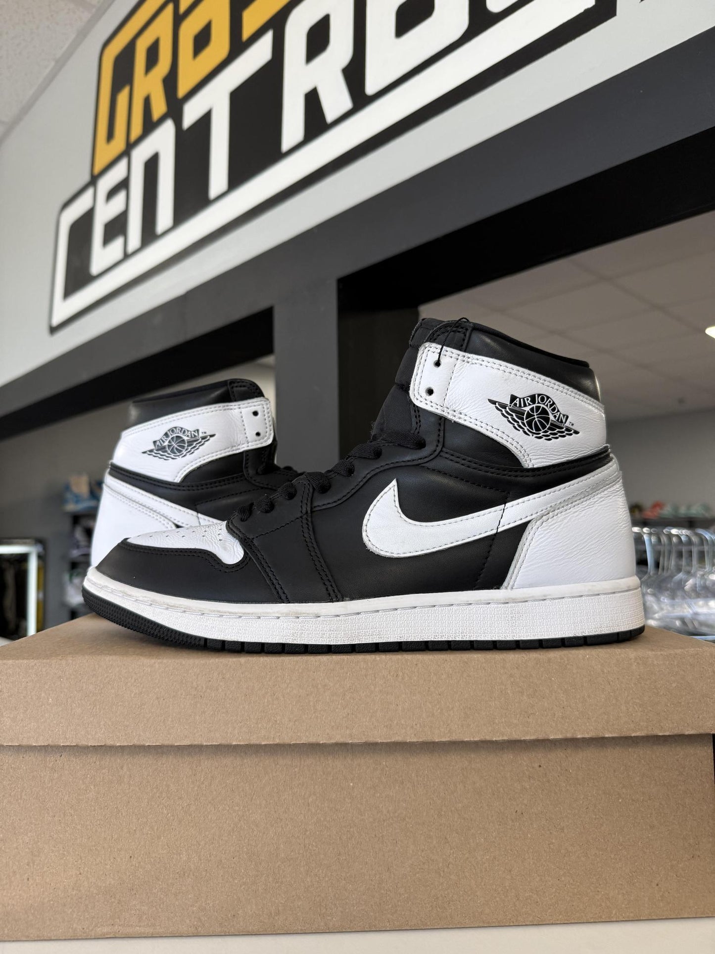Jordan 1 "Black White" Used Size 11