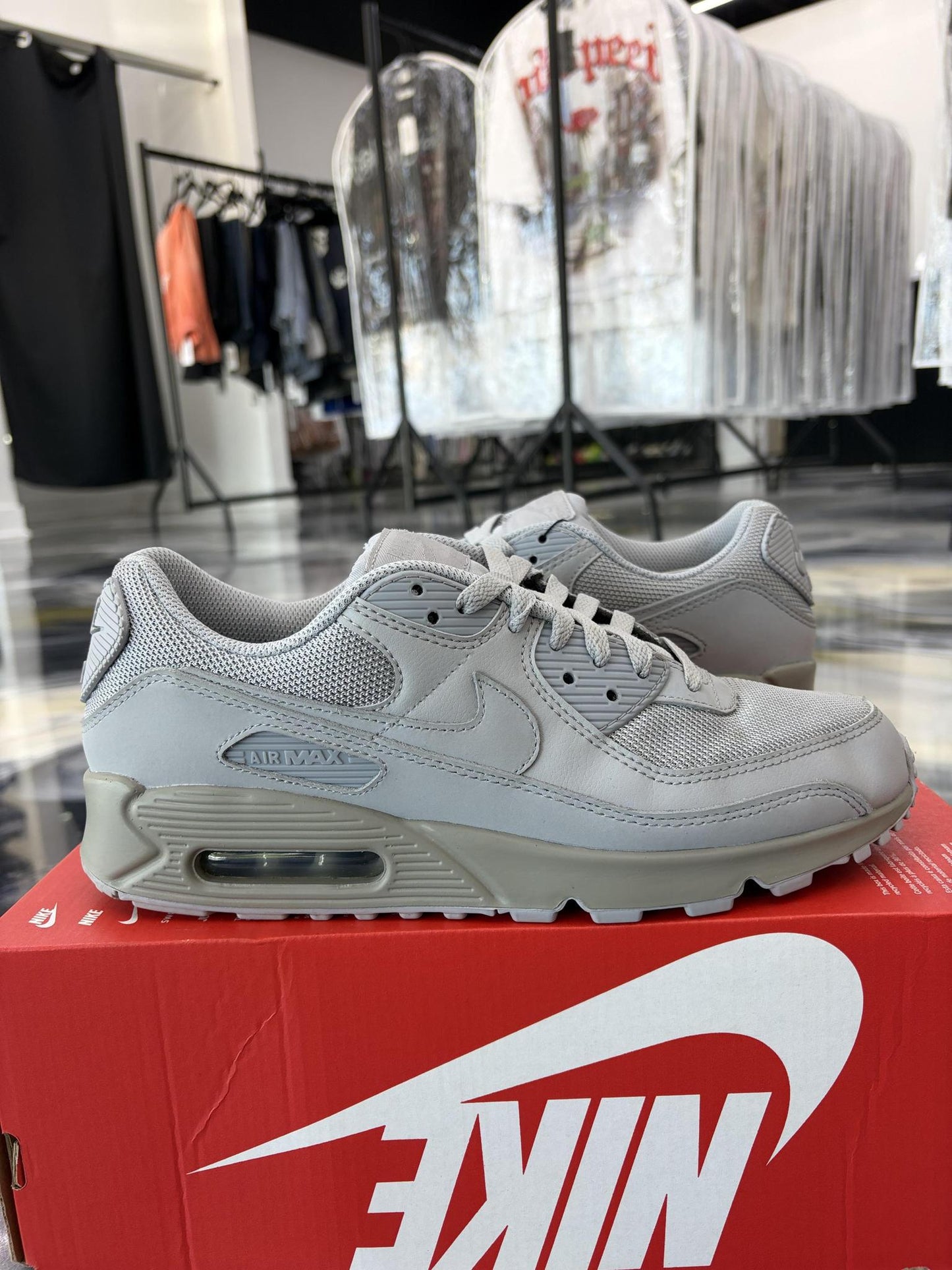 Nike Air Max 90 "Wolf Grey" Used Size 9.5