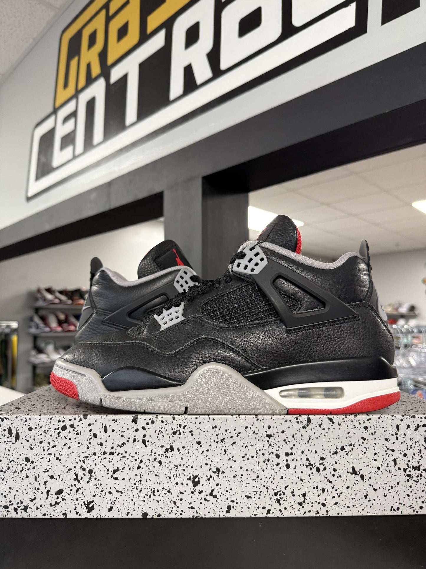 Jordan 4 "Bred Reimagined" Used Size 10.5