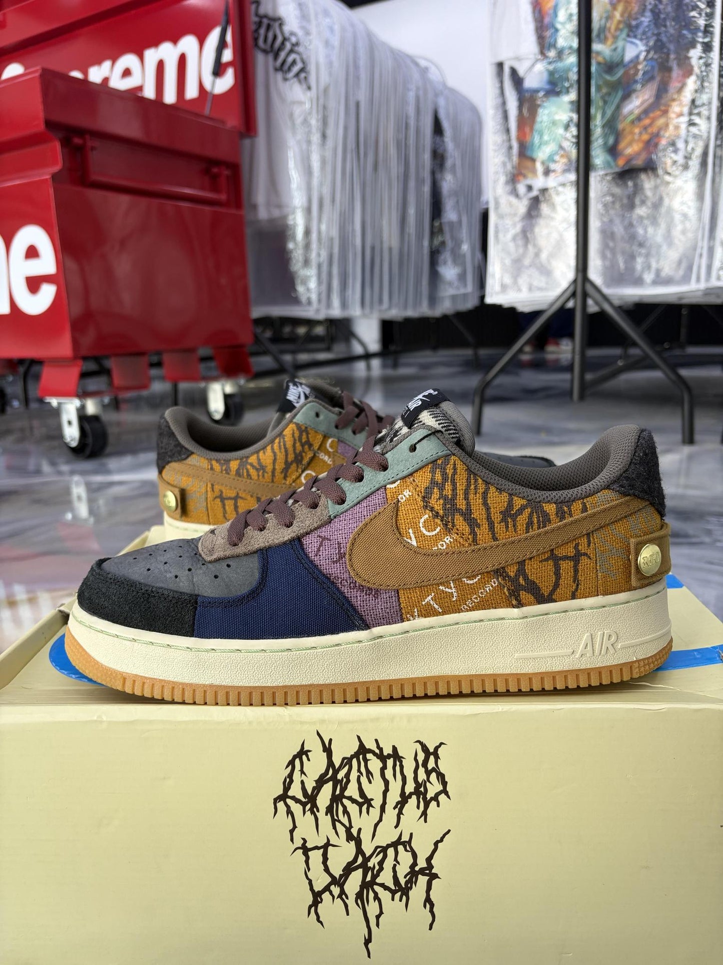 Air Force 1 x Travis Scott Used Size 11.5