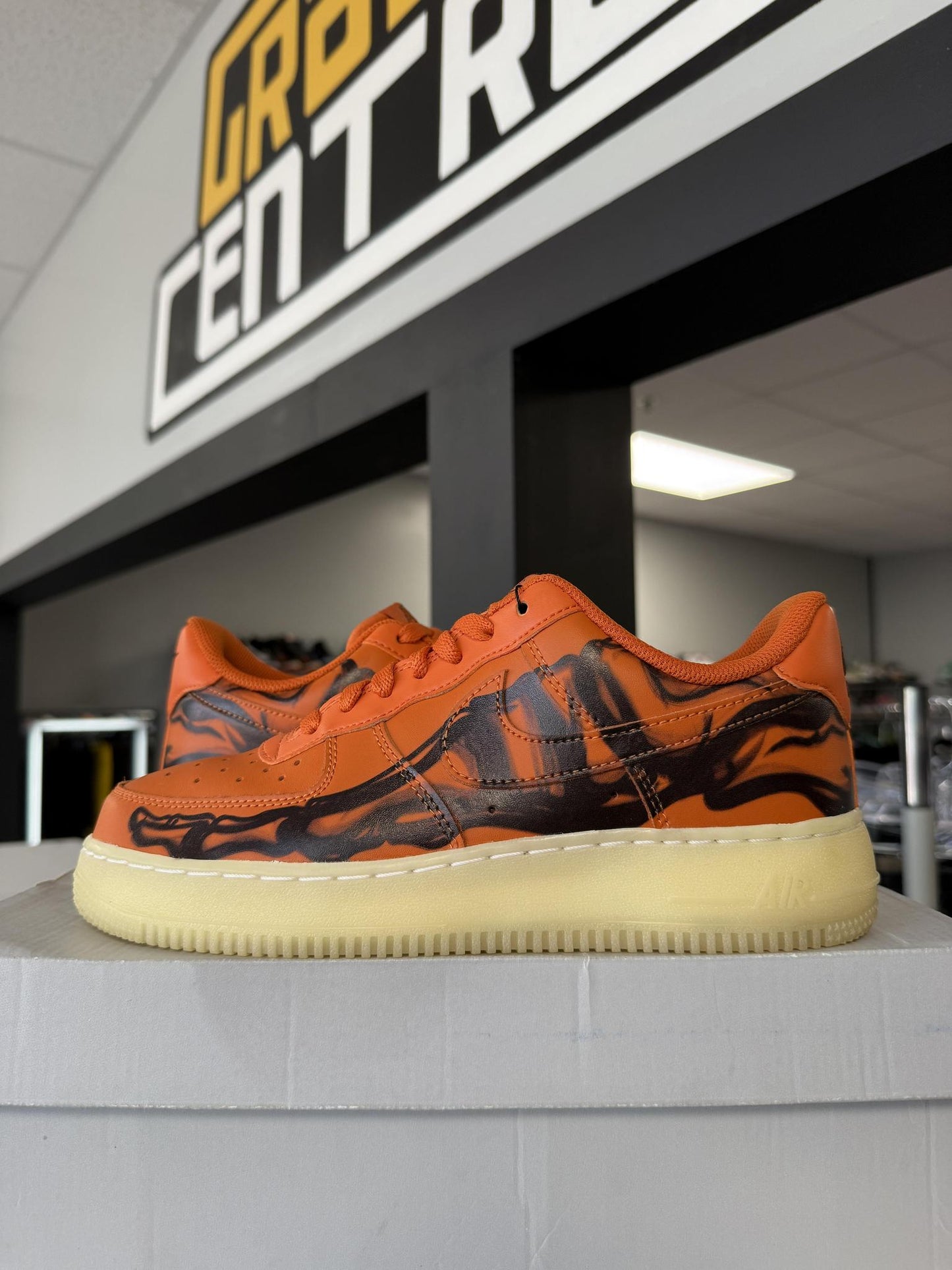 Nike Air Force One Low "Halloween" Used Size 7Y/8.5W
