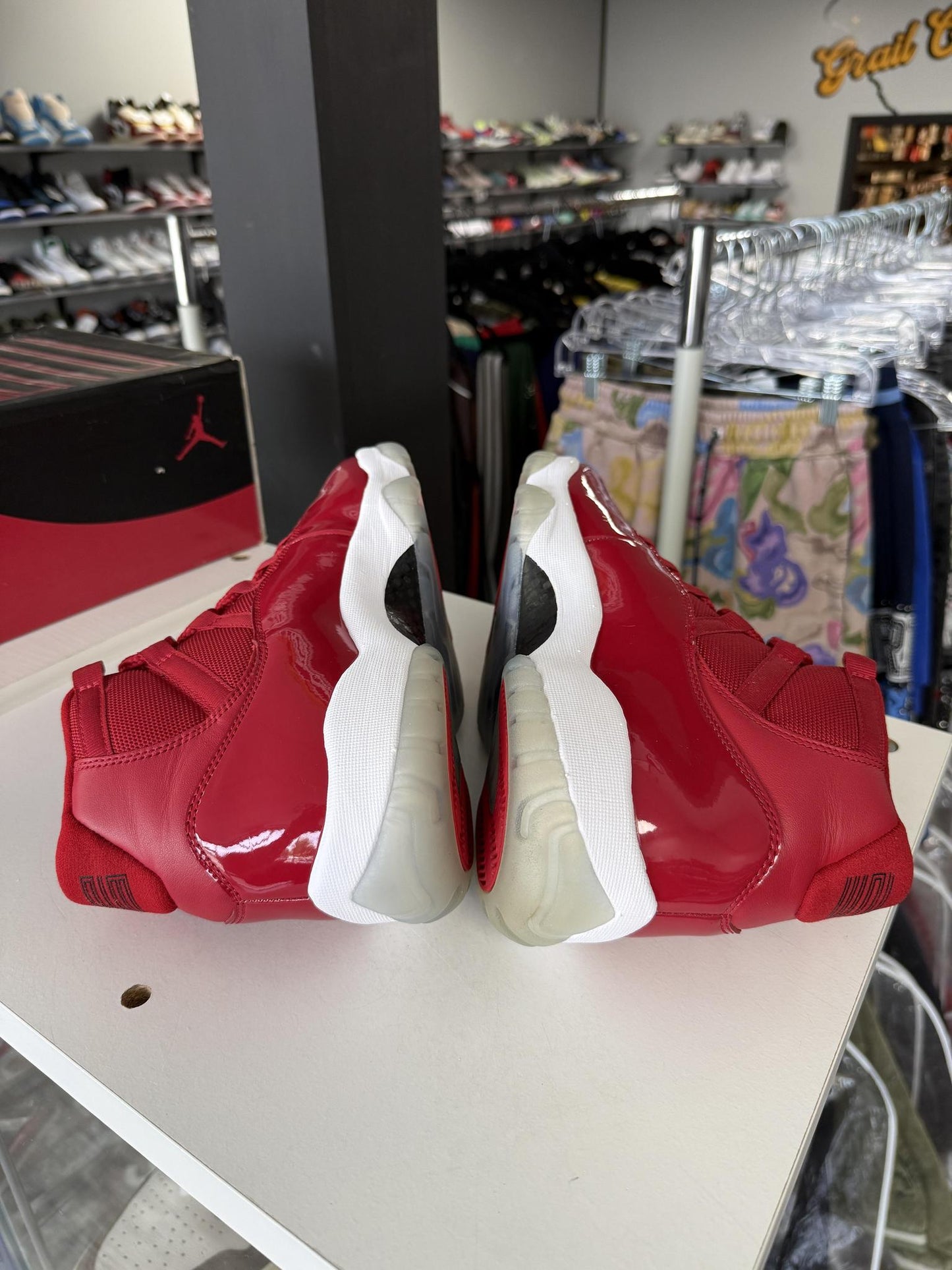 Jordan 11 "Win Like '96" Used Size 10.5