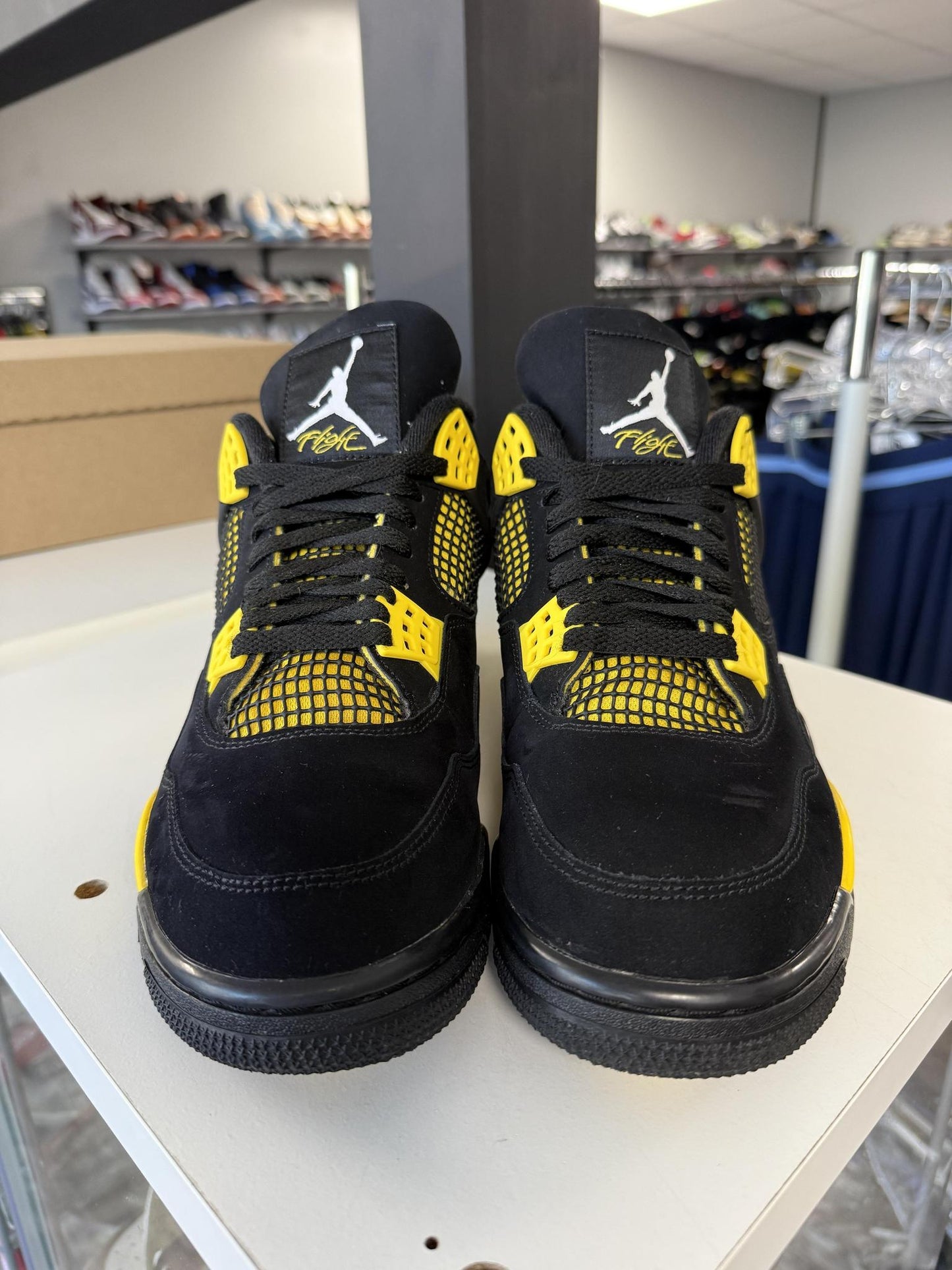 Jordan 4 "Thunder" Used Size 11