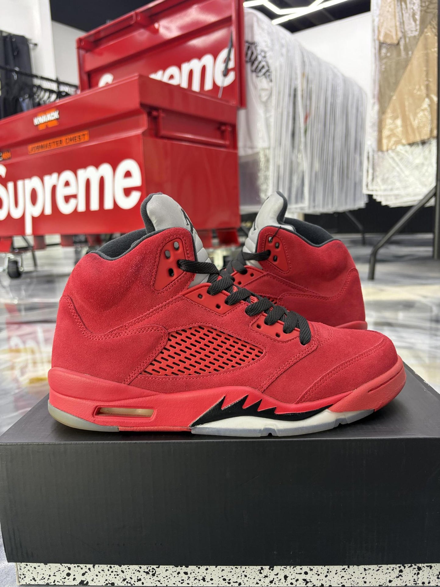 Jordan 5 "Red Suede" Used Size 9.5