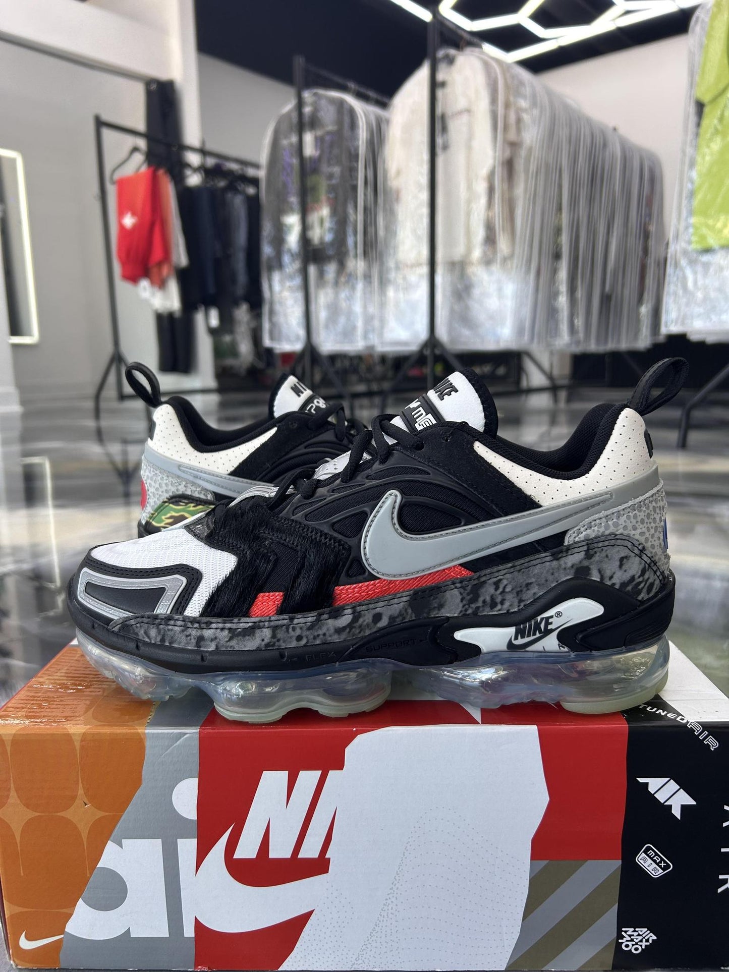 Nike Air Vapormax Evo "Air Max Day Mashup" Used Size 10