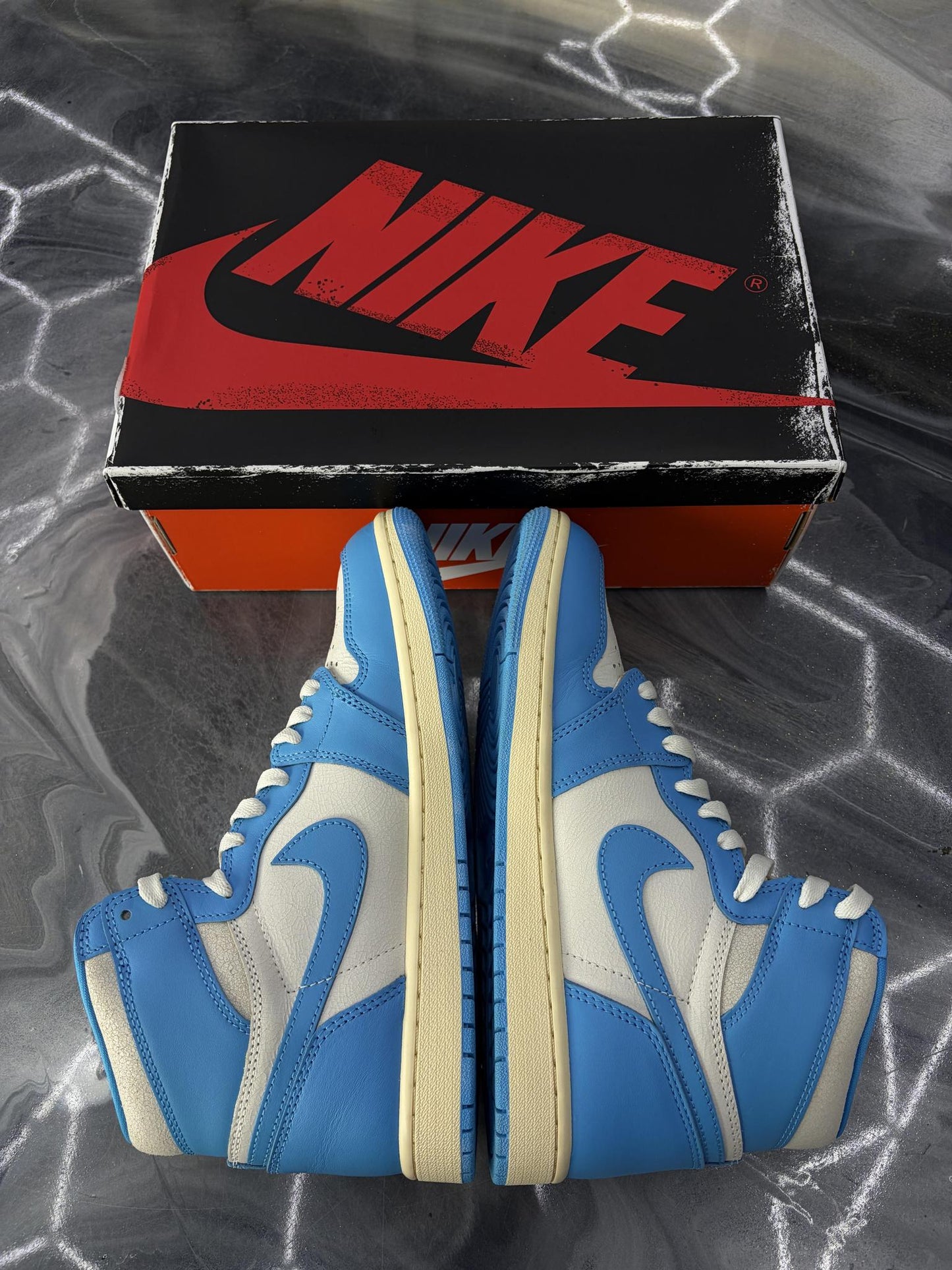 Jordan 1 "UNC Reimagined" Used Size 8