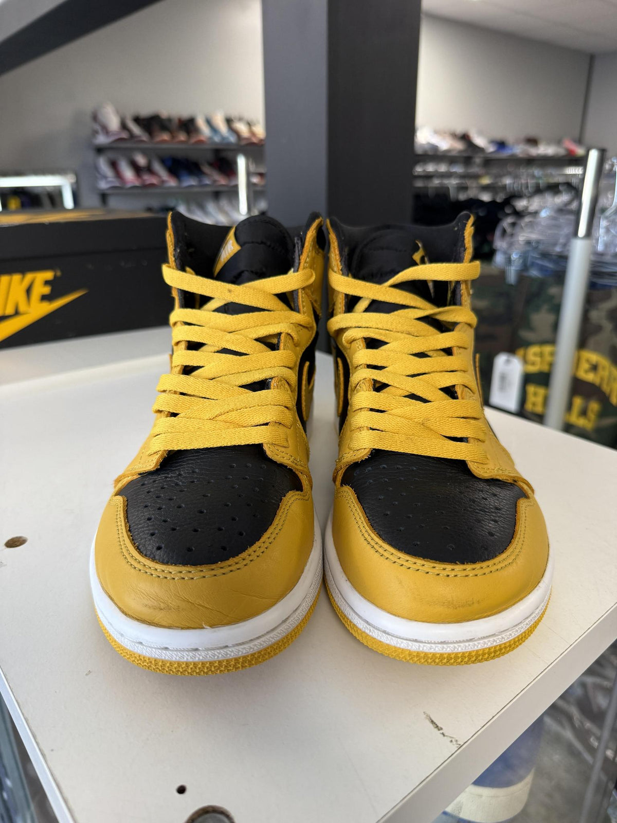 Jordan 1 "Pollen" Used Size 8