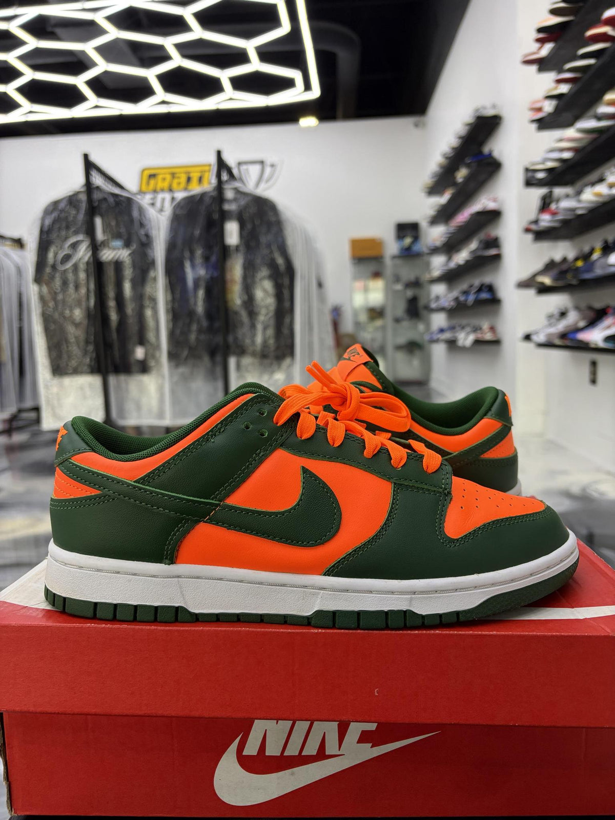 Nike Dunk Low "Miami Hurricanes" Used Size 8.5