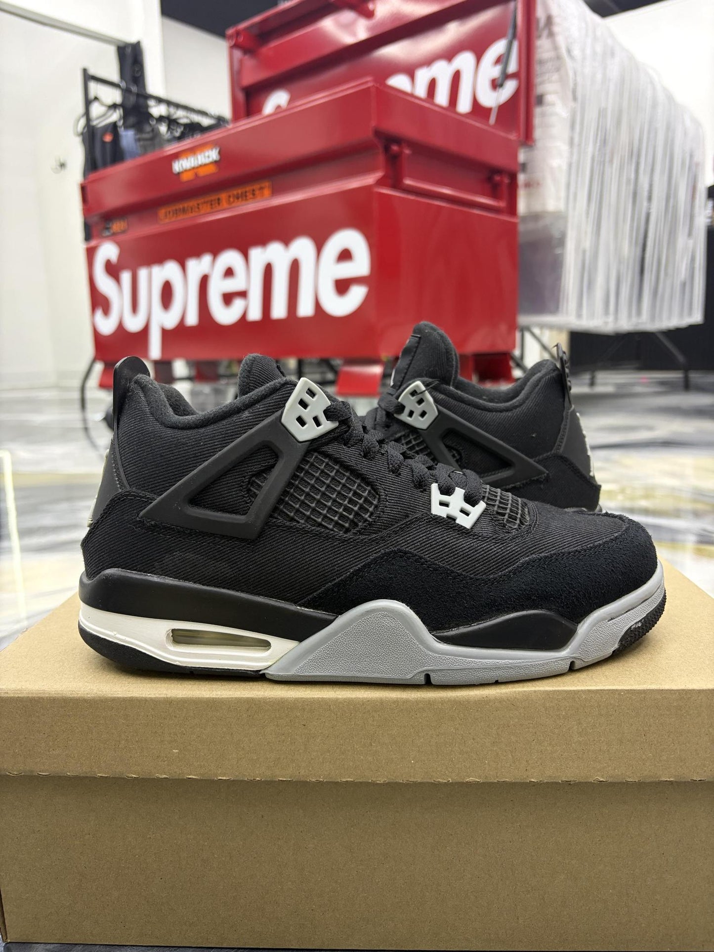 Jordan 4 "Black Canvas" Used Size 7Y/8.5W