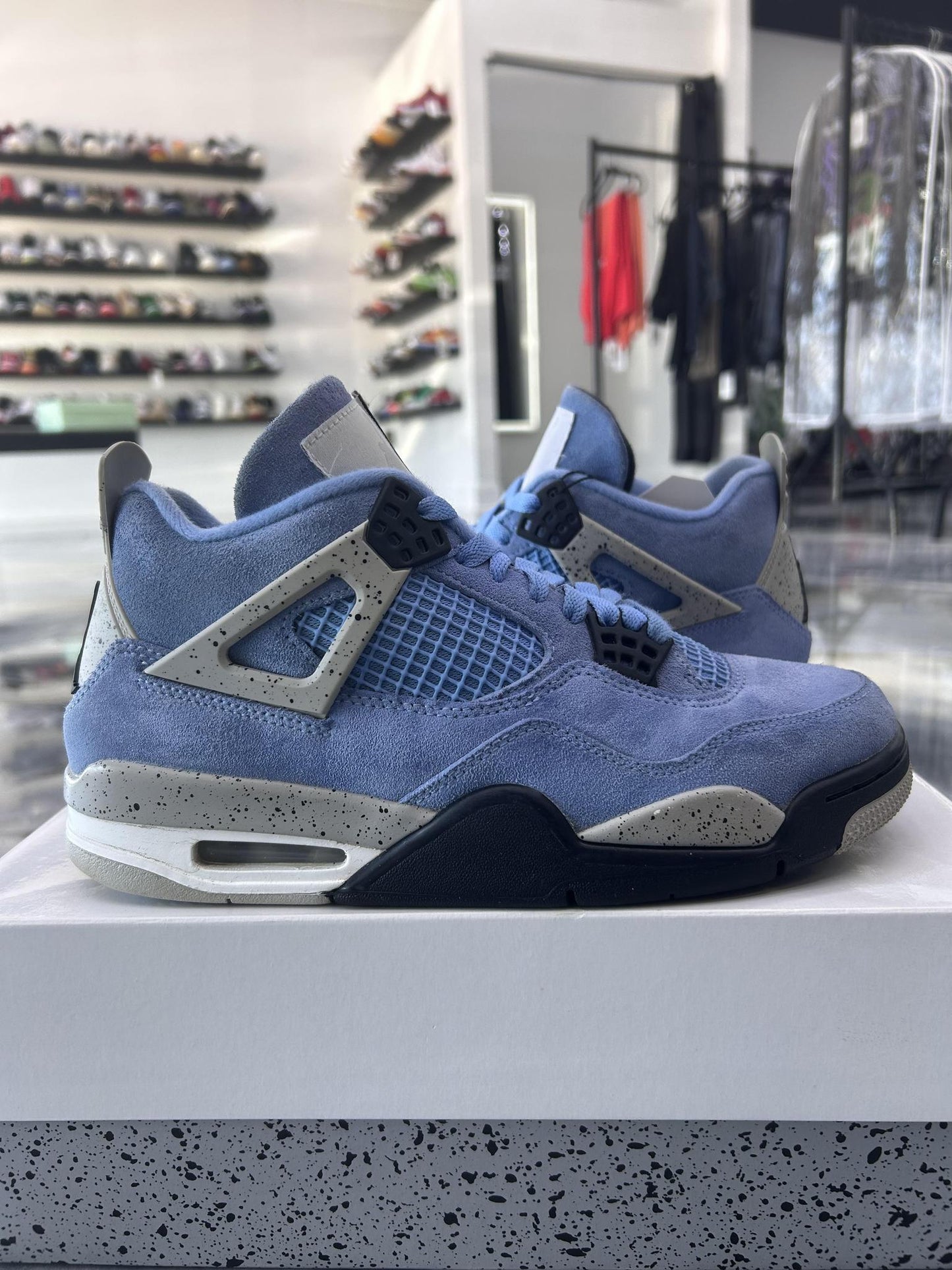 Jordan 4 "UNC" Used Size 9