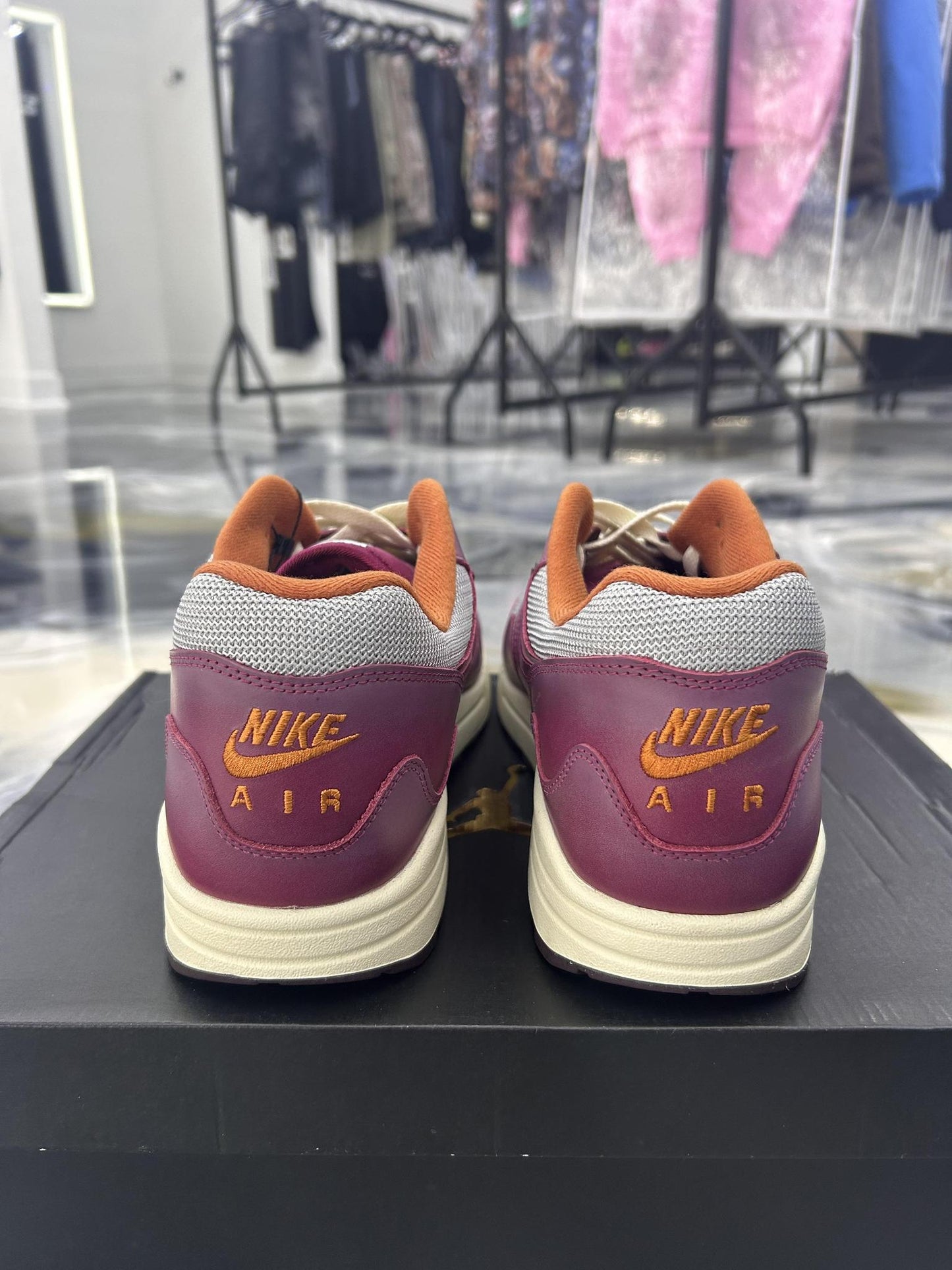 Nike x Patta Air Max 1 "Burgundy" Used Size 15