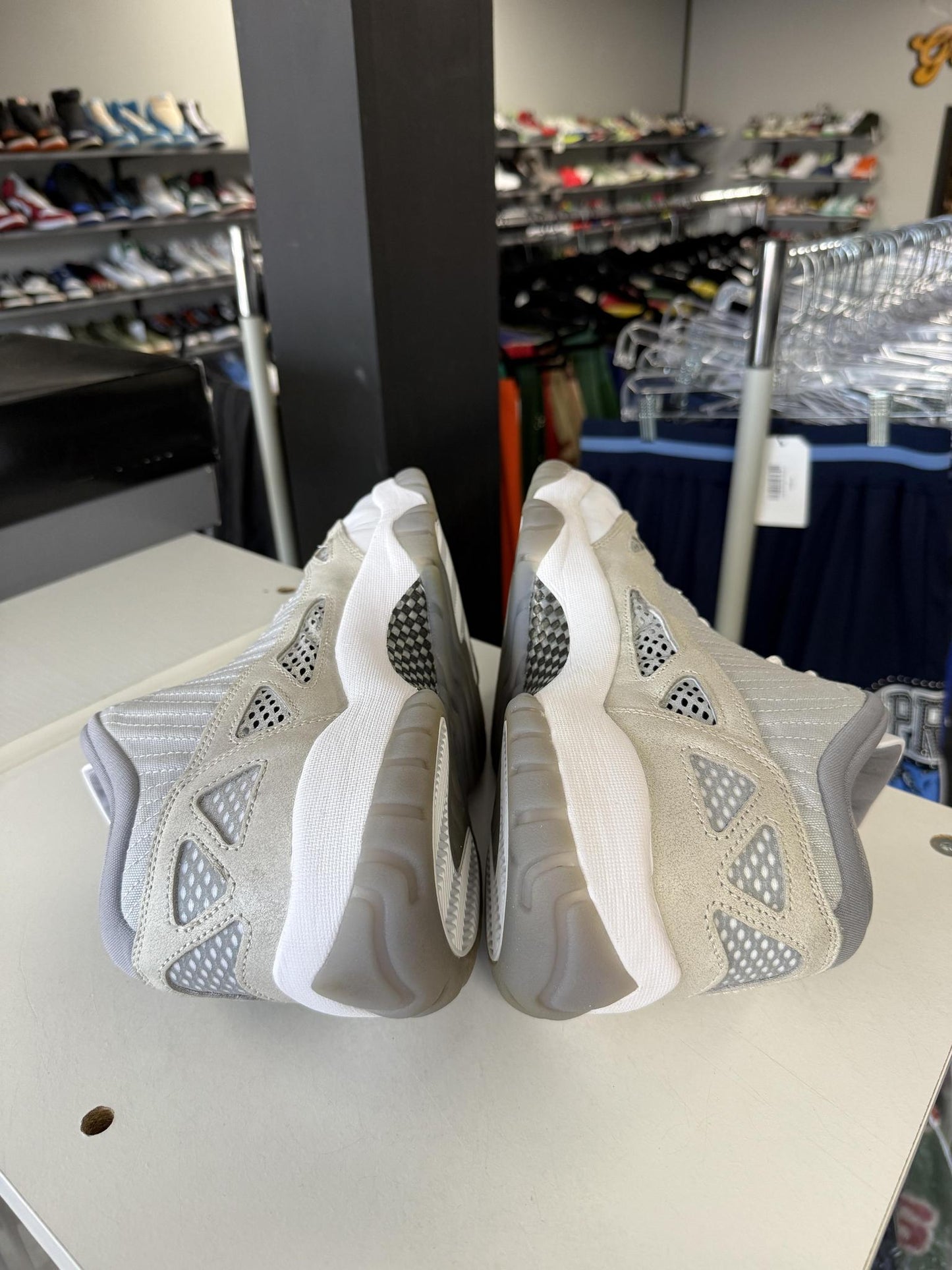 Jordan 11 Low IE "Grey" Used Size 13