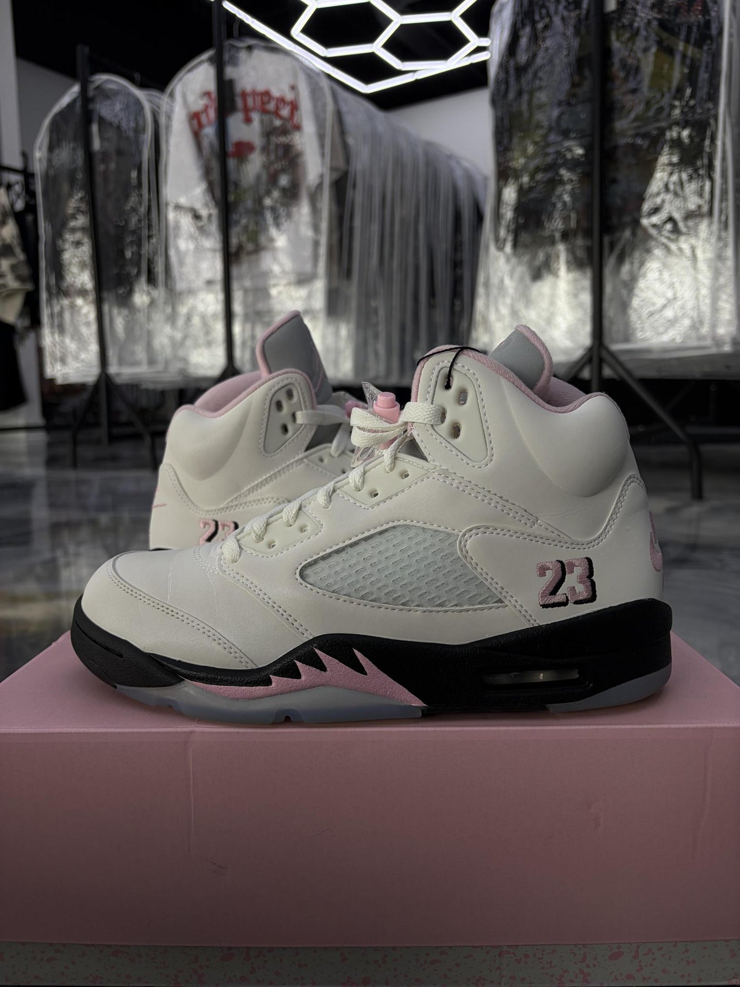 Jordan 5 "Medium Soft Pink" Used Size 8