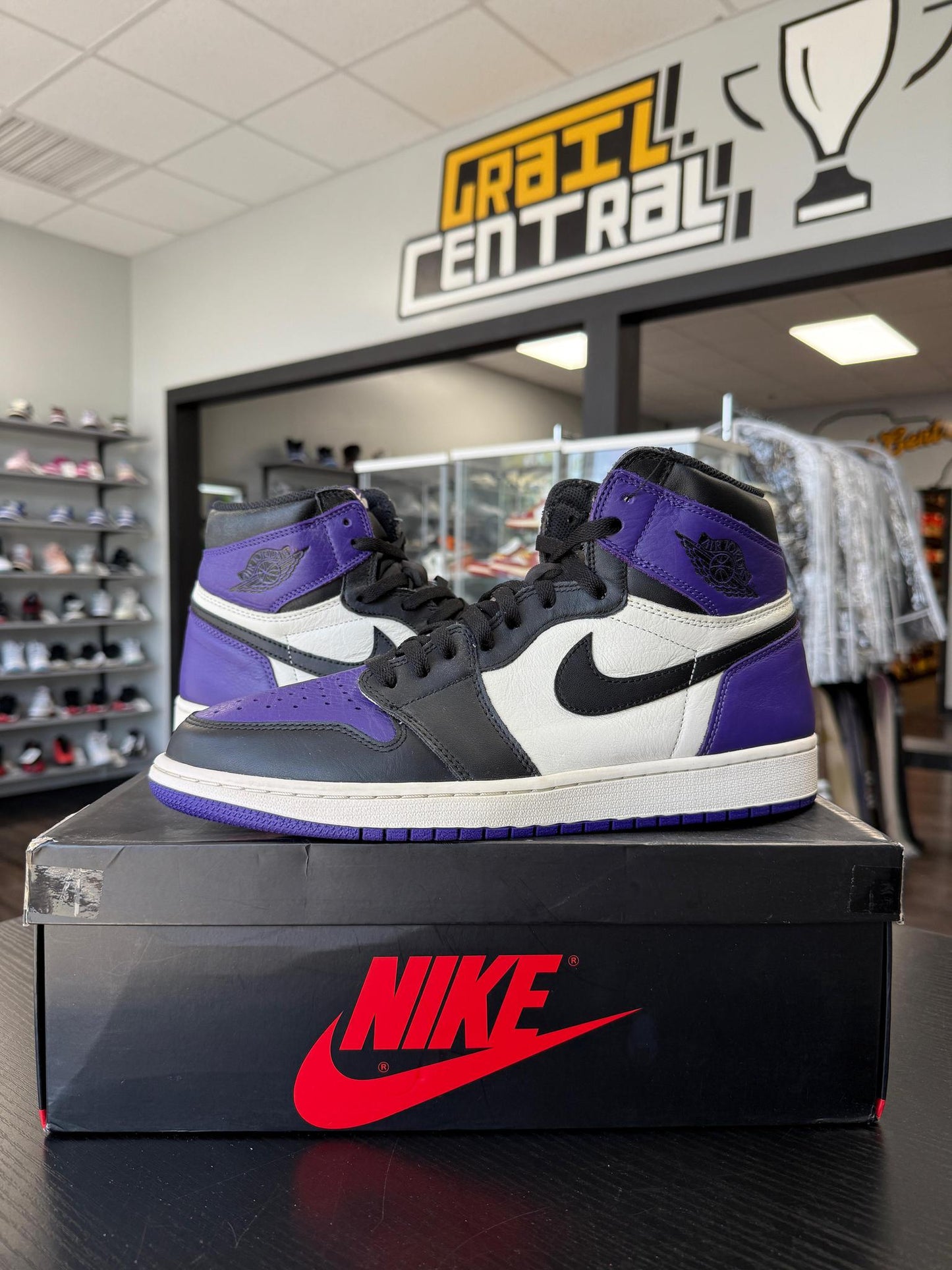 Jordan 1 "Court Purple" Used Size 12