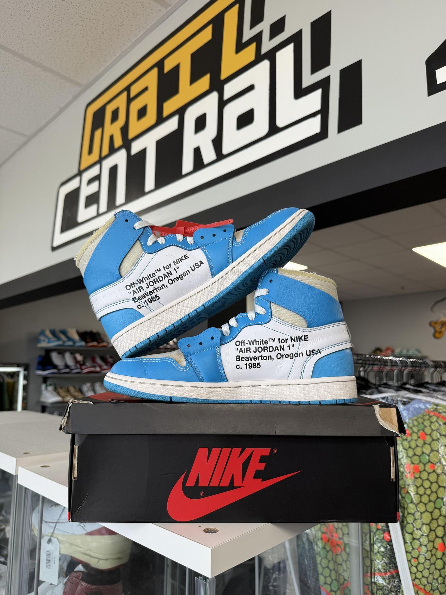Jordan 1 x Off White "UNC" Used Size 9.5