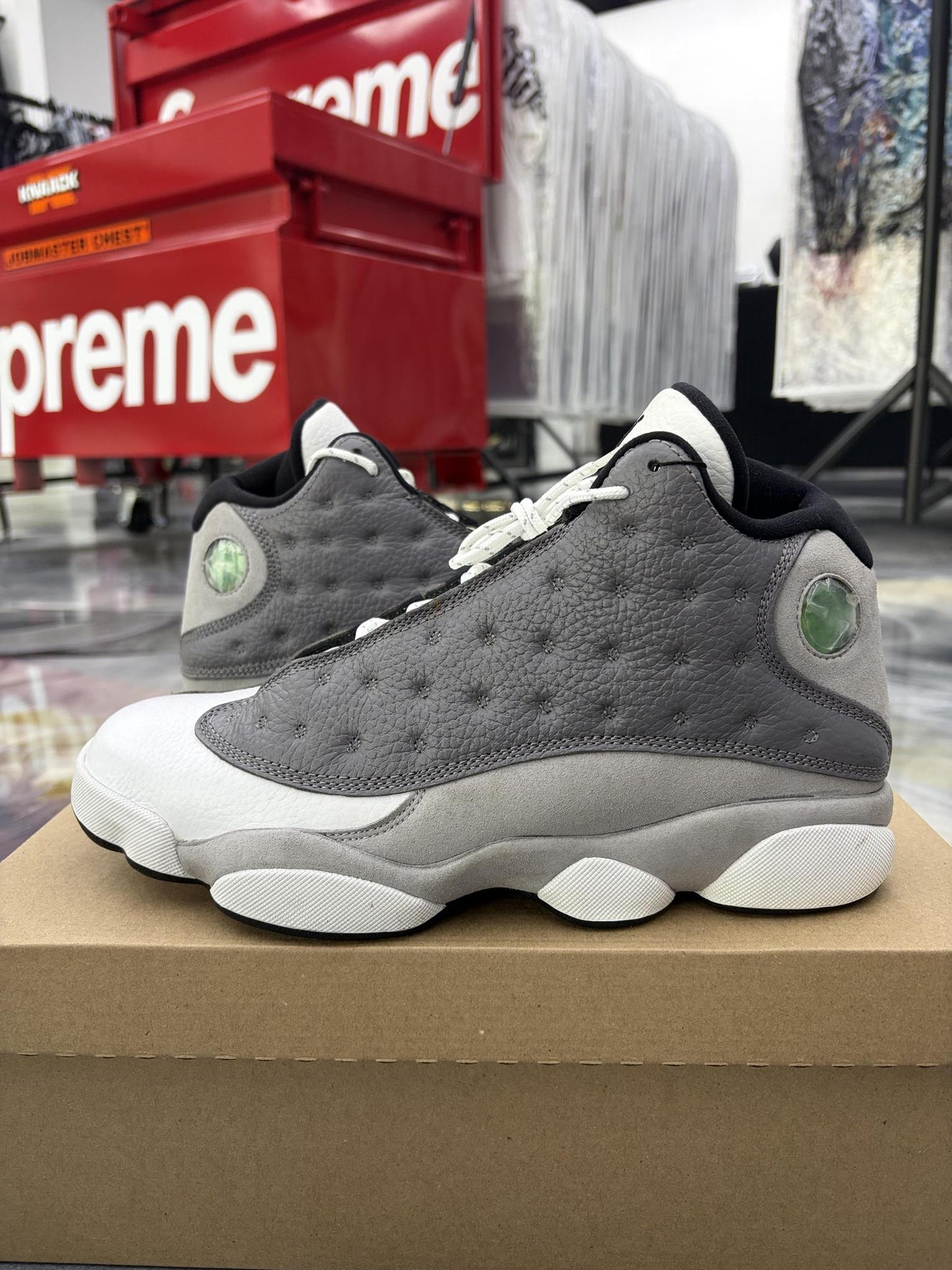 Jordan 13 "Atmosphere Grey" Used Size 9