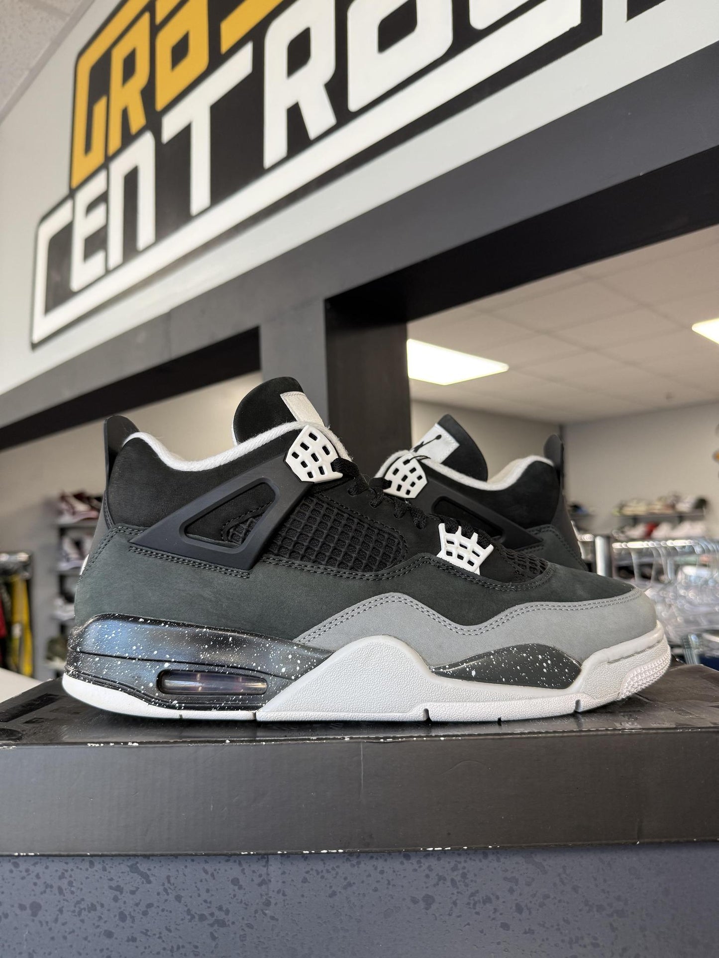 Jordan 4 "Fear" Used Size 11.5