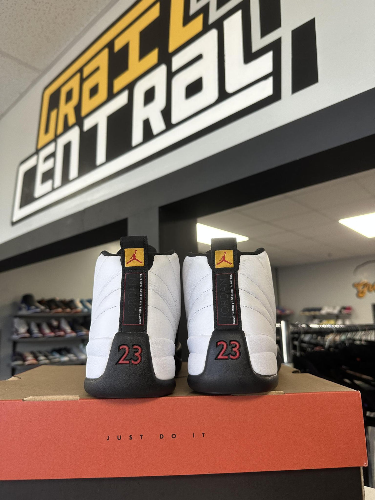 Jordan 12 "Taxi" Size 10 Used