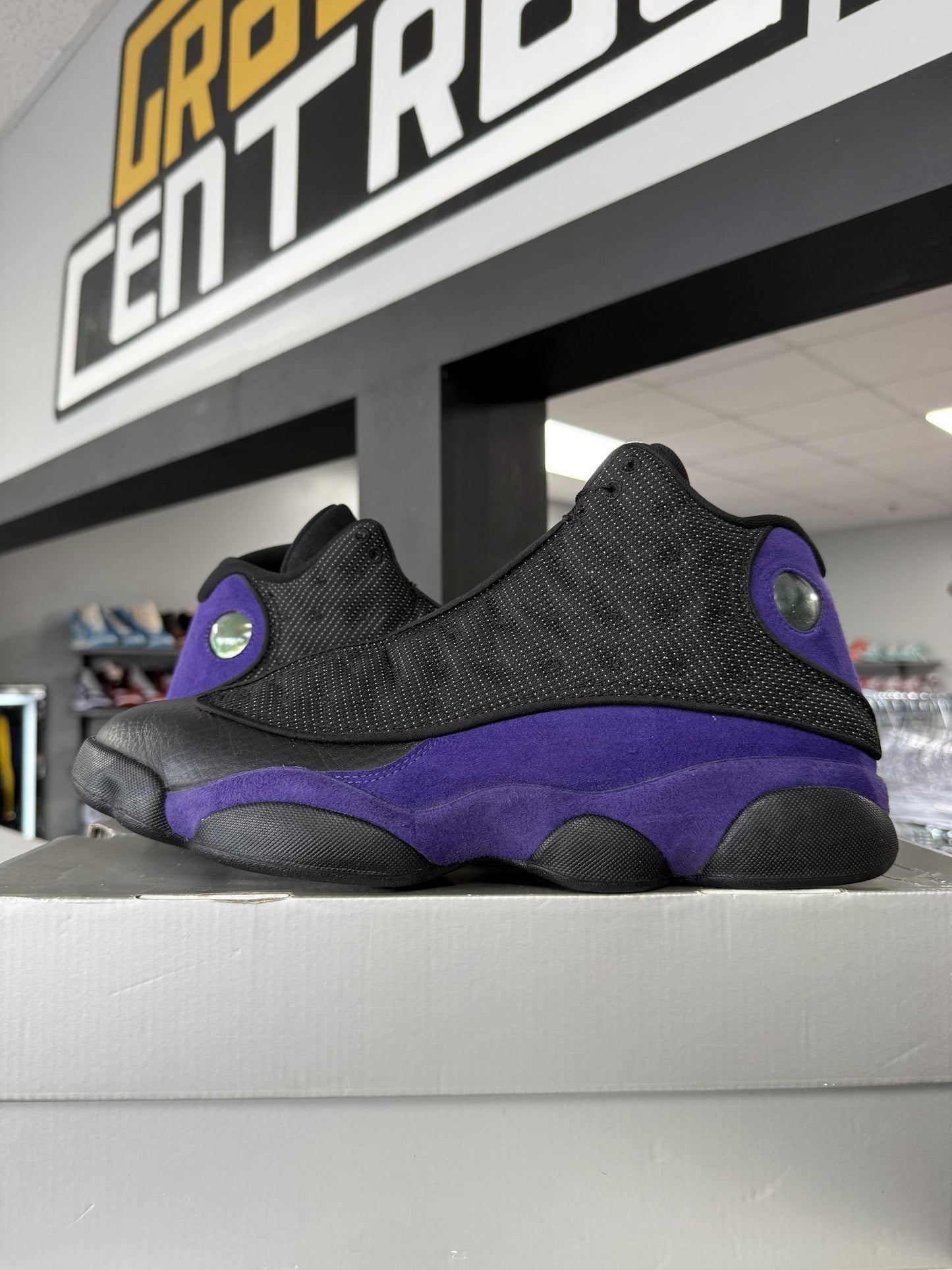 Jordan 13 "Court Purple" Used Size 12.5