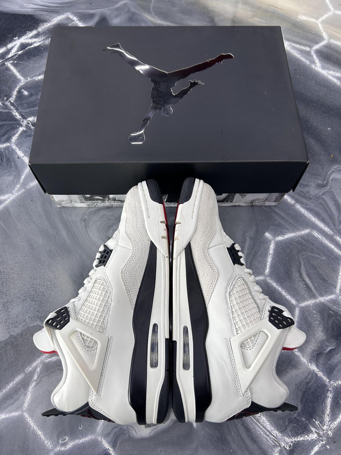 Jordan 4 "Flight Club" Used Size 8.5