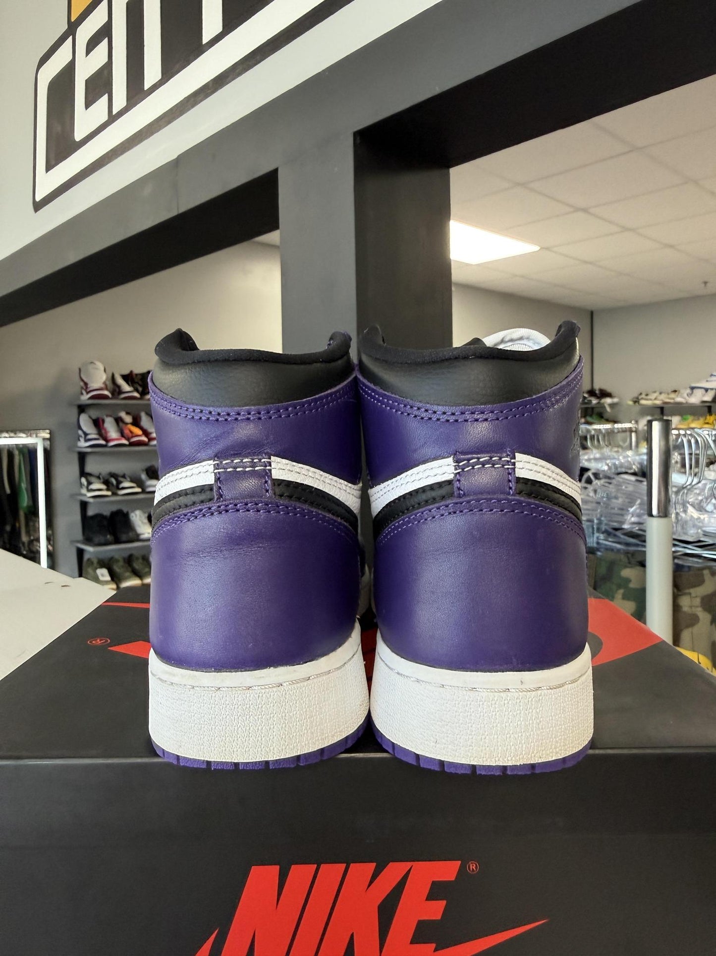Jordan 1 "Court Purple 2.0" Used Size 5Y/6.5W