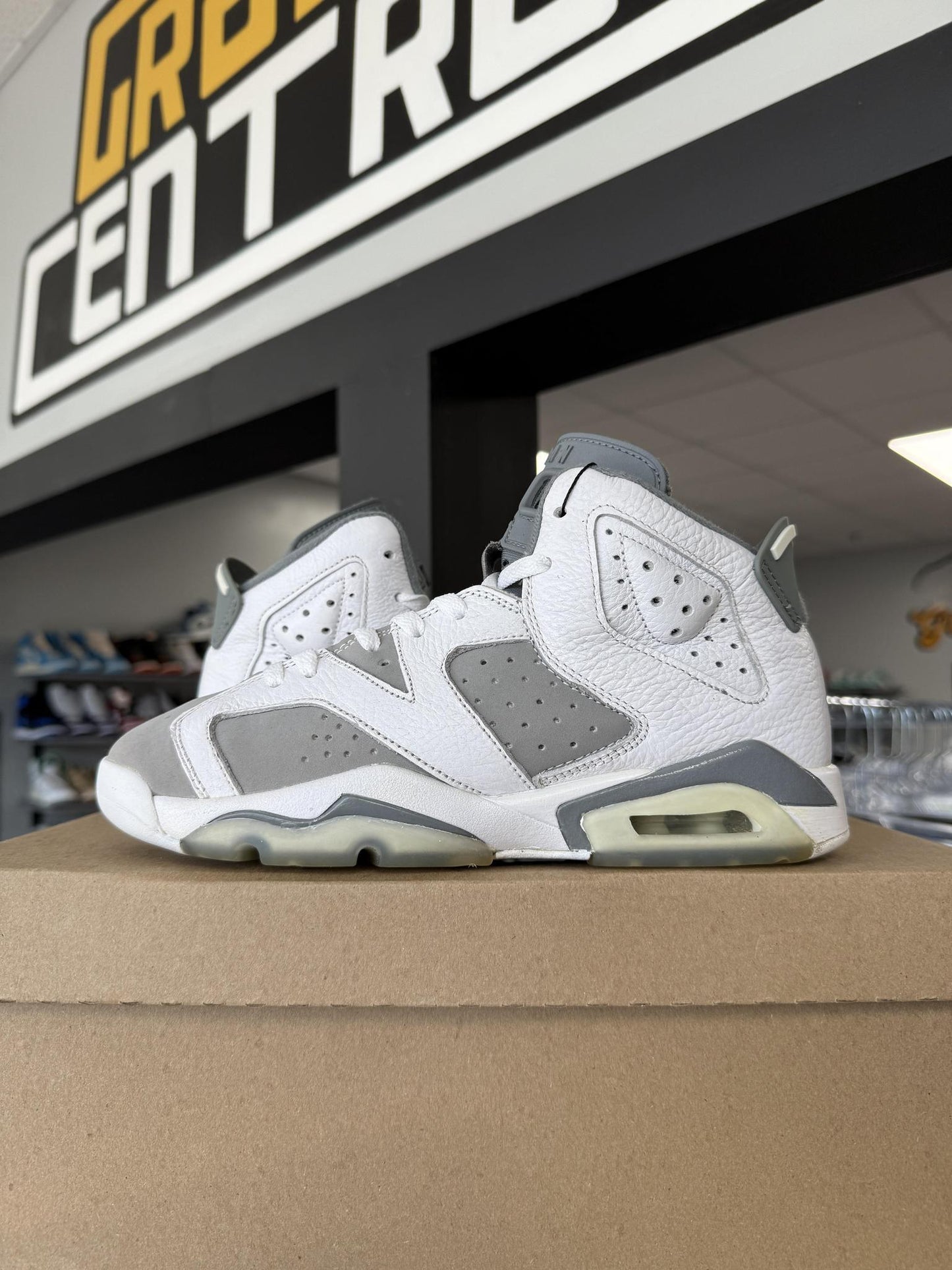 Jordan 6 "Cool Grey" Used Size 6Y/7.5W