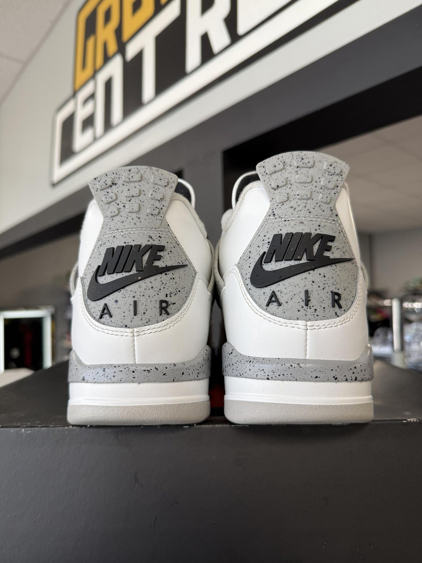 Jordan 4 "White Cement" Used Size 11.5