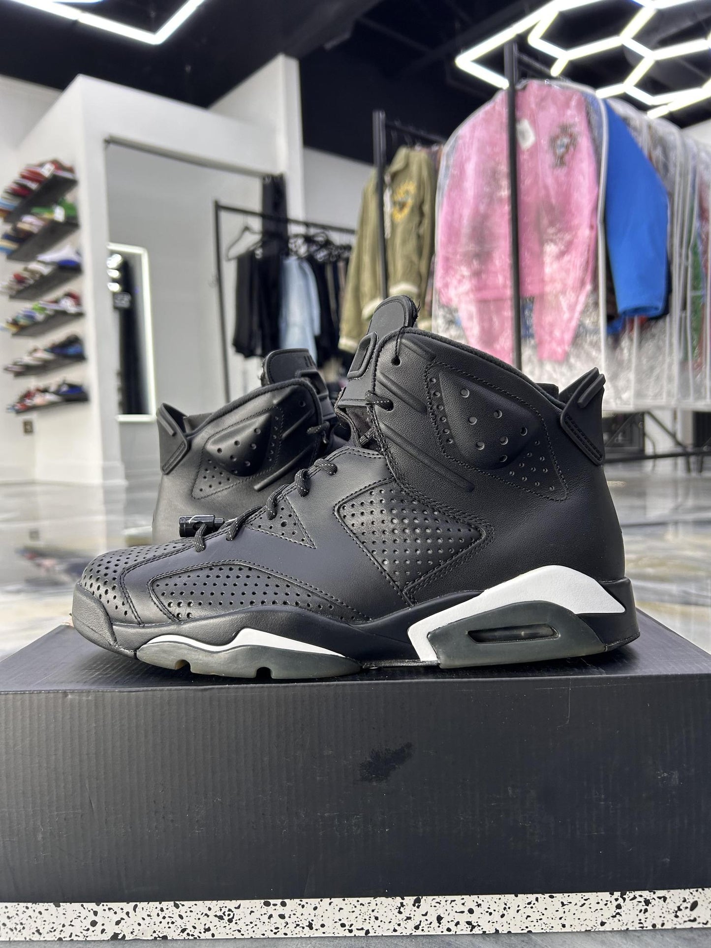 Jordan 6 "Black Cat" Used Size 11