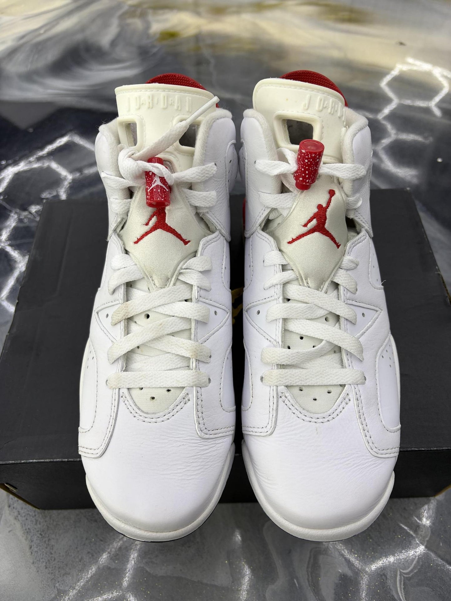 Jordan 6 "Red Oreo" Used Size 6.5Y/8W