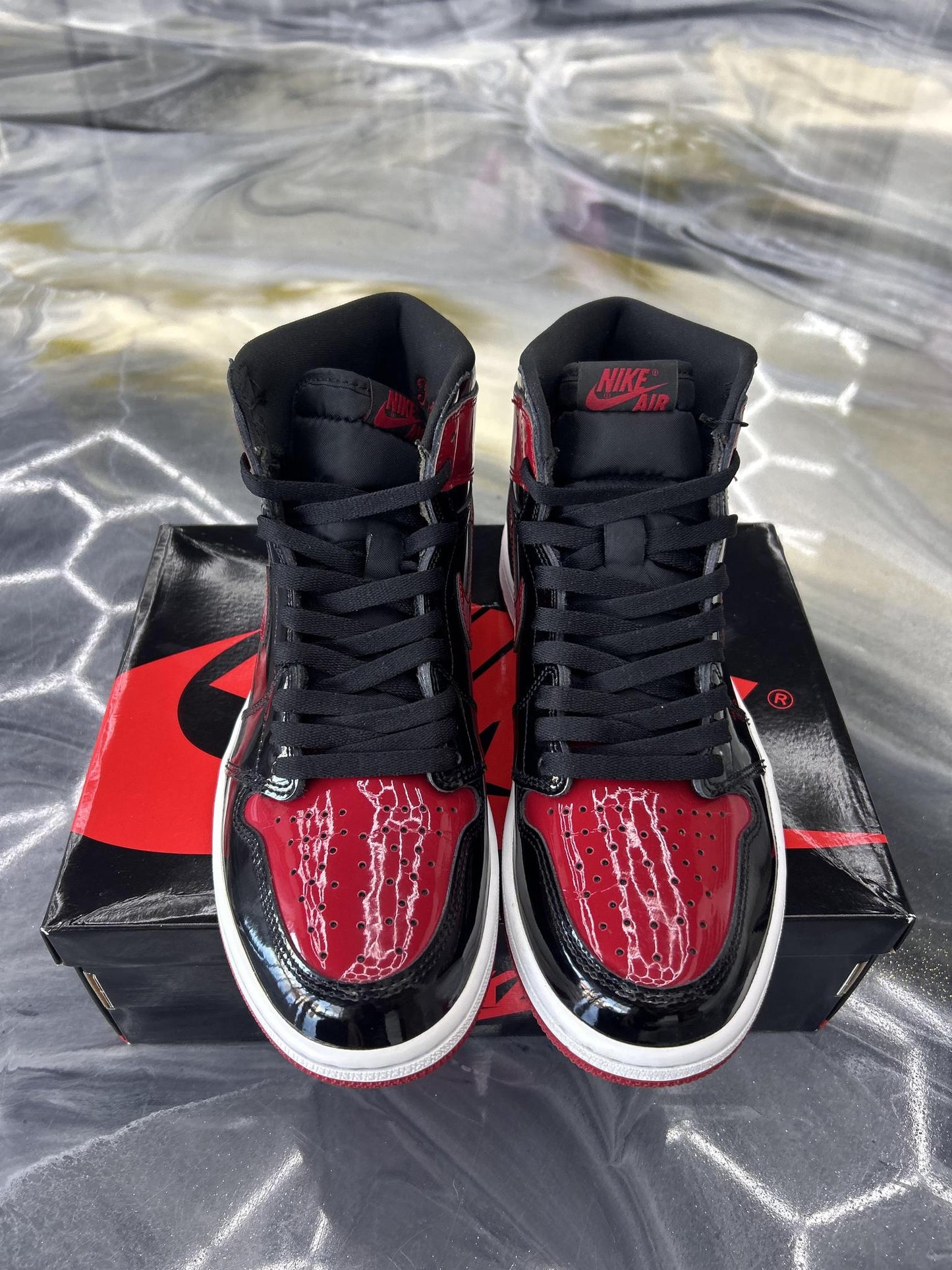 Jordan 1 "Patent Bred" Used Size 9