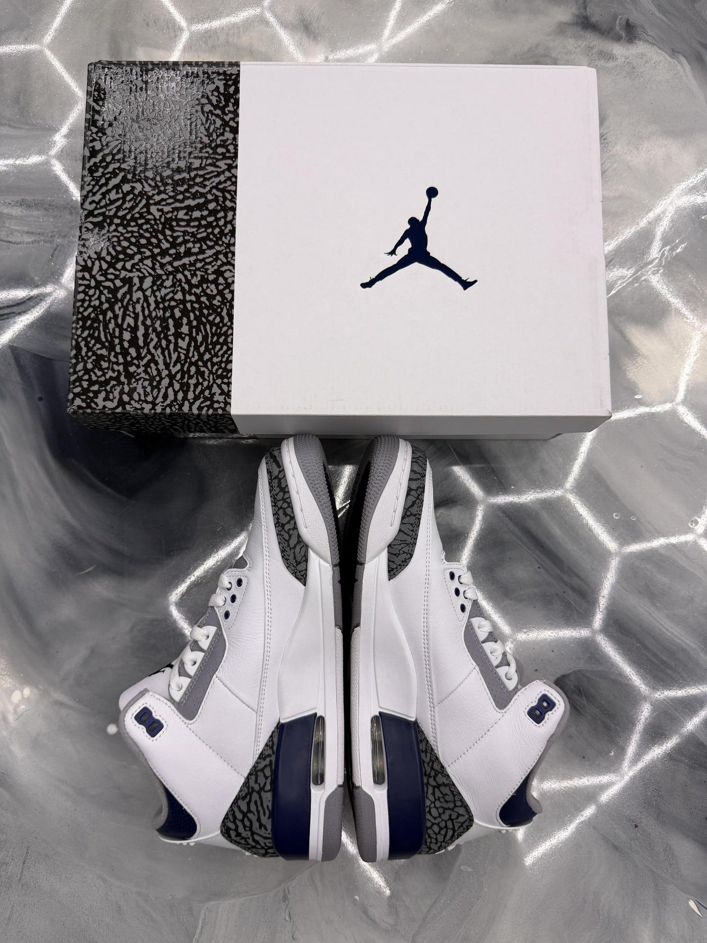 Jordan 3 "Midnight Navy" Used Size 9