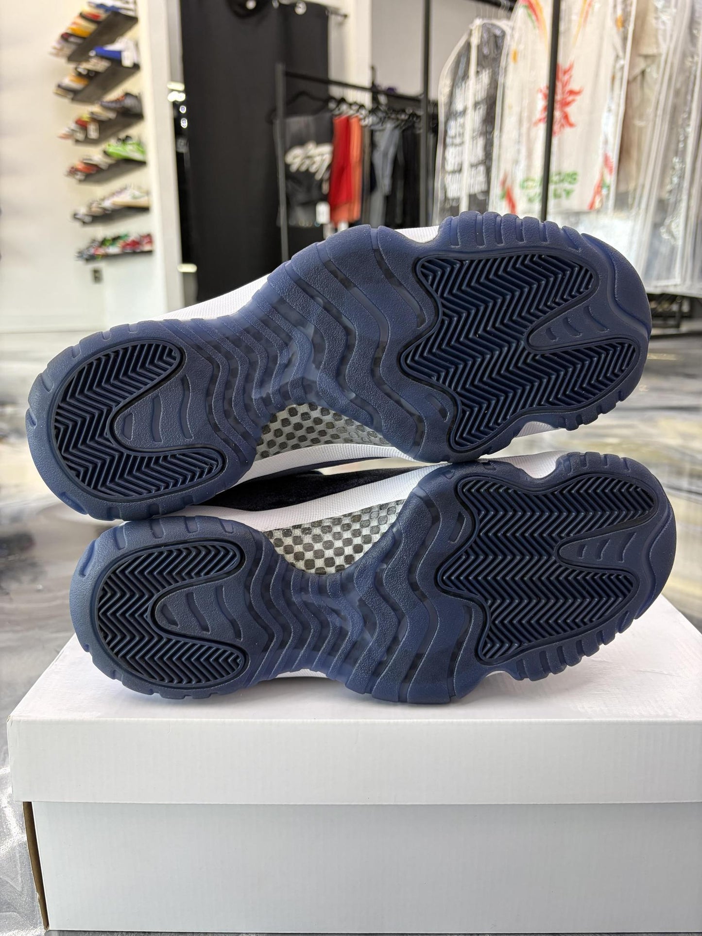 Jordan 11 "Midnight Navy" Used Size 11W/9.5M